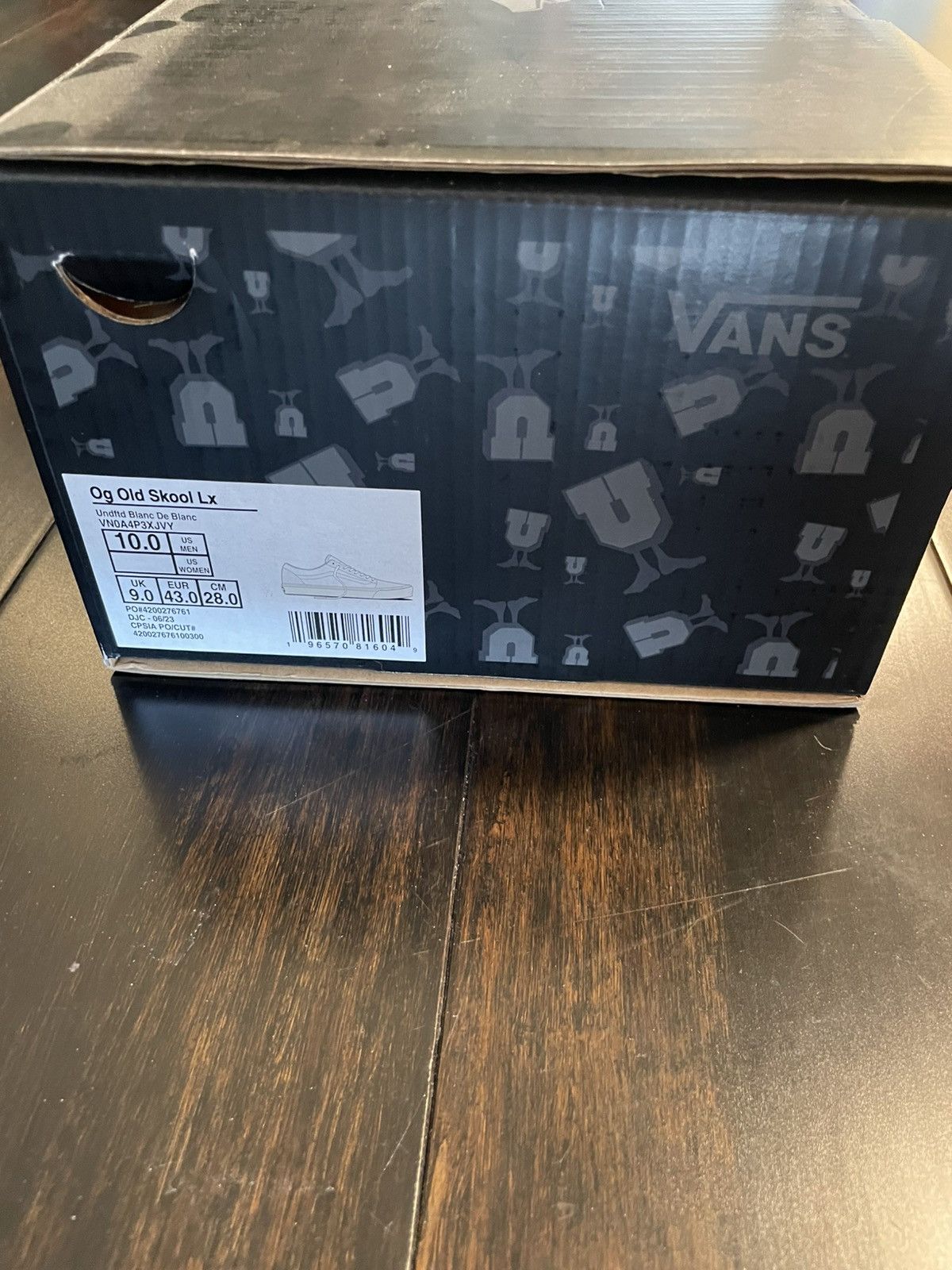 Undefeated × Vans Undefeated x Vans Og Old Skool Lx Size US 10 / EU 43 - 2 Thumbnail