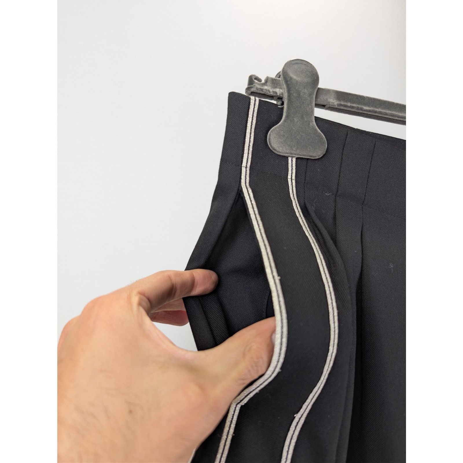 Saint Laurent Paris o1rshd1 CC20 Slacks Pants in Black Size US 32 / EU 48 - 7 Thumbnail
