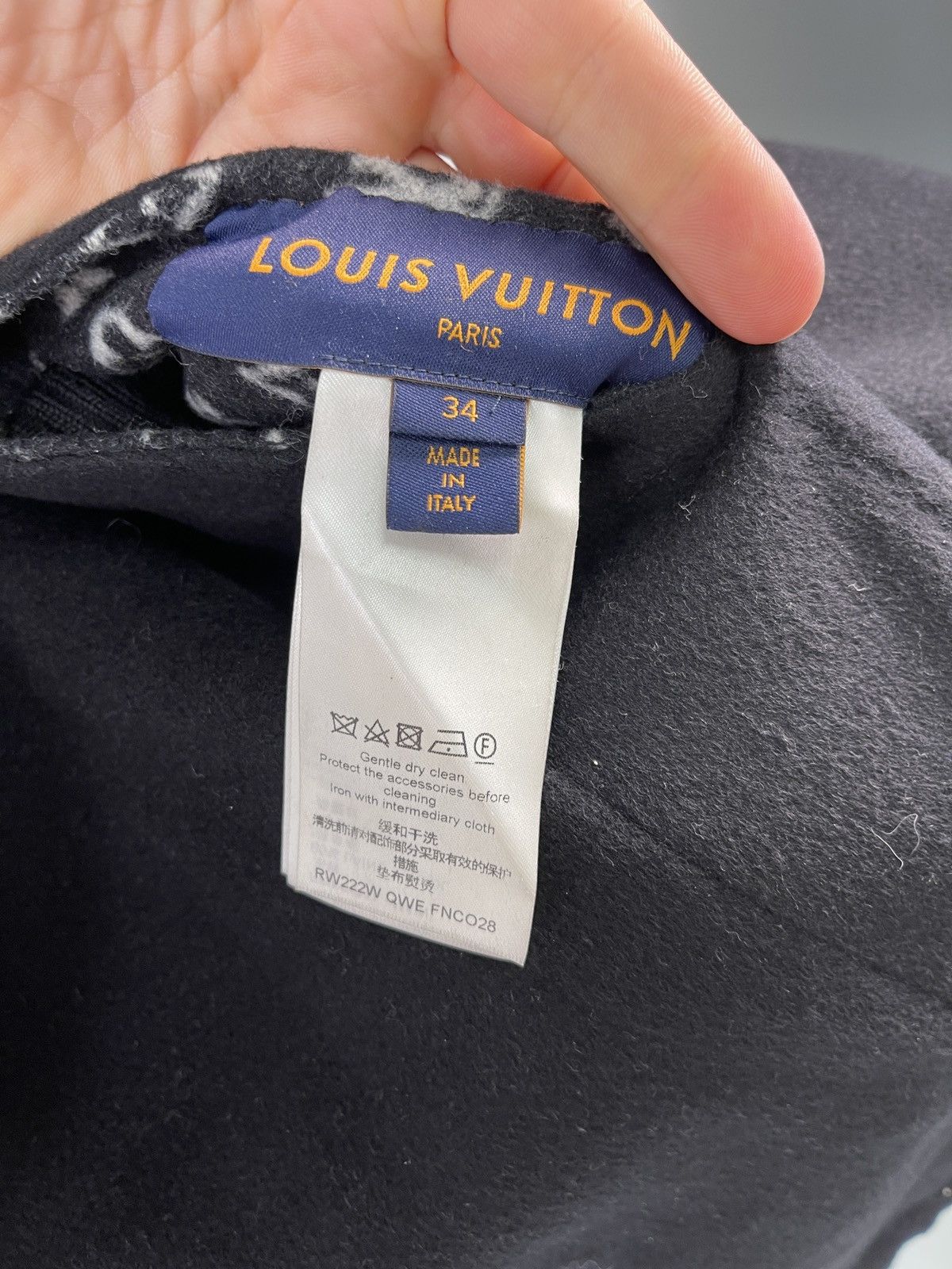 Louis Vuitton Louis Vuitton reversible Size US L / EU 52-54 / 3 - 5 Thumbnail