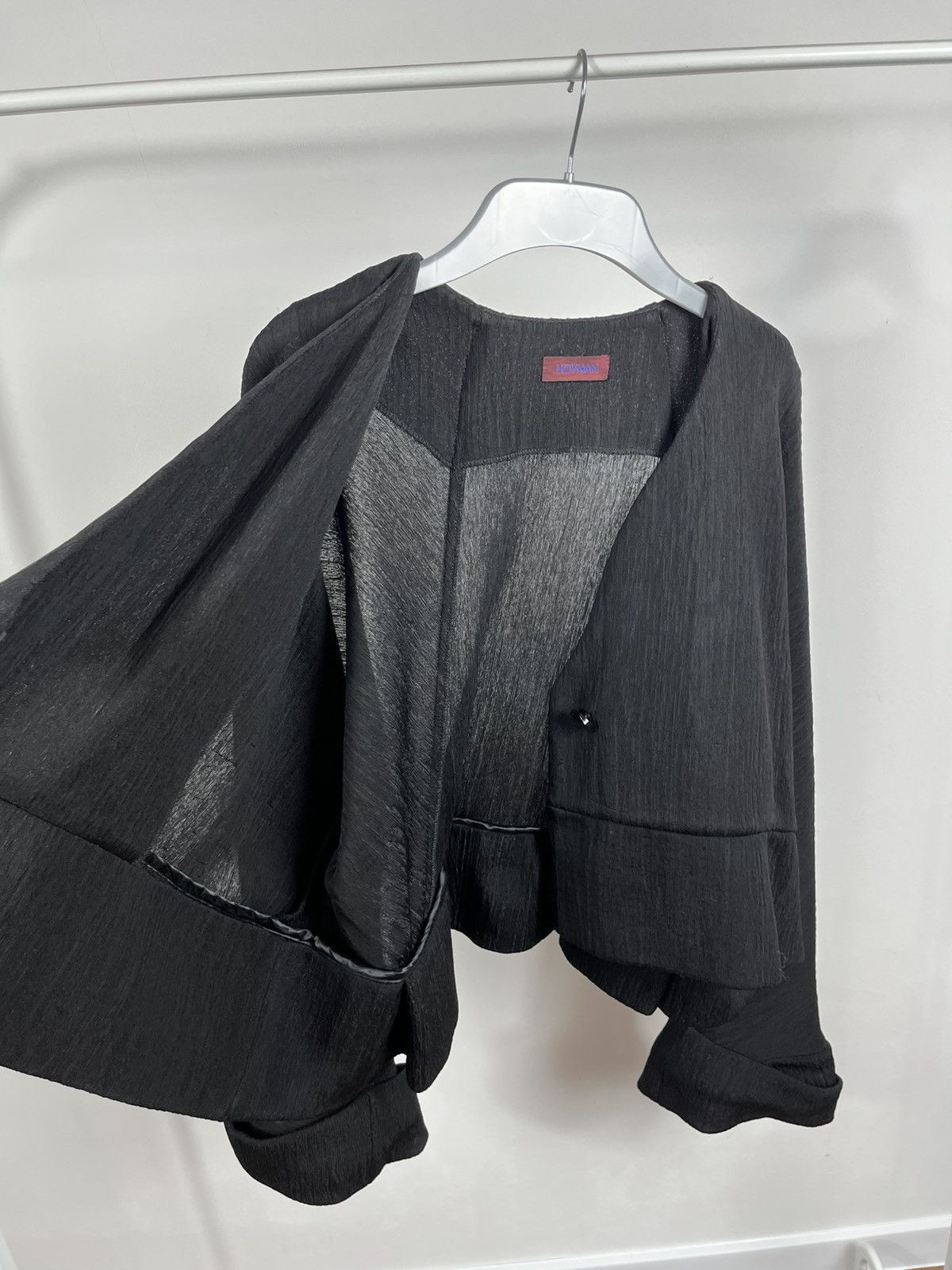 Japanese Brand Hovman Draped Cropped Jacket in Textured Black Fabric Size M / US 6-8 / IT 42-44 - 7 Thumbnail