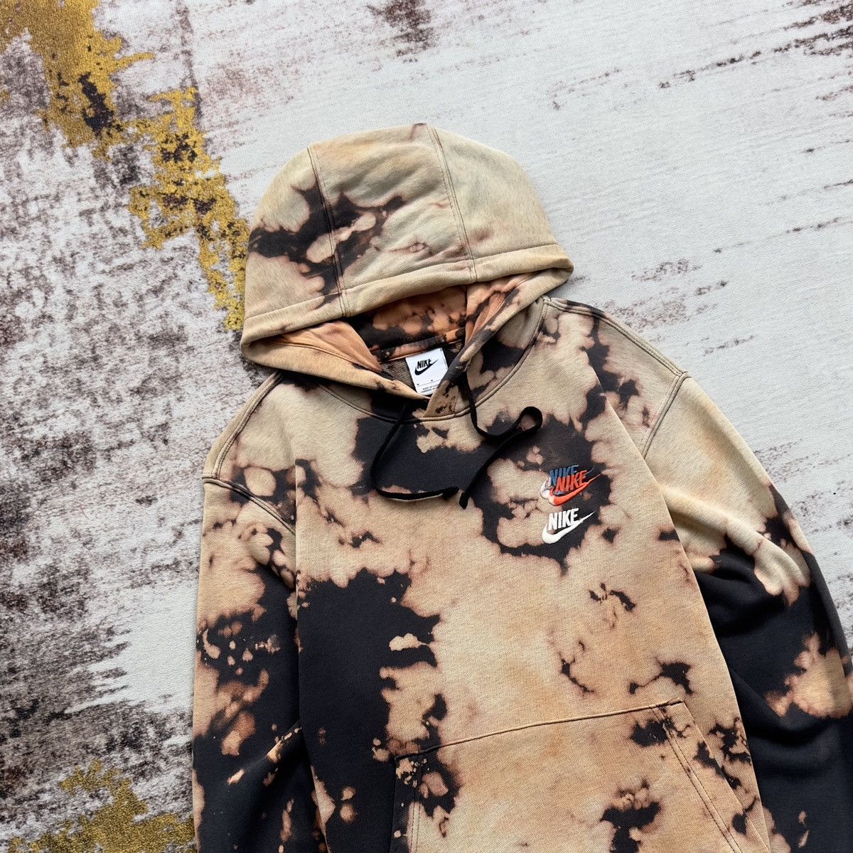 Nike NIKE SMALL SWOOSH ACID WASH HOODIE Size US M / EU 48-50 / 2 - 2 Thumbnail
