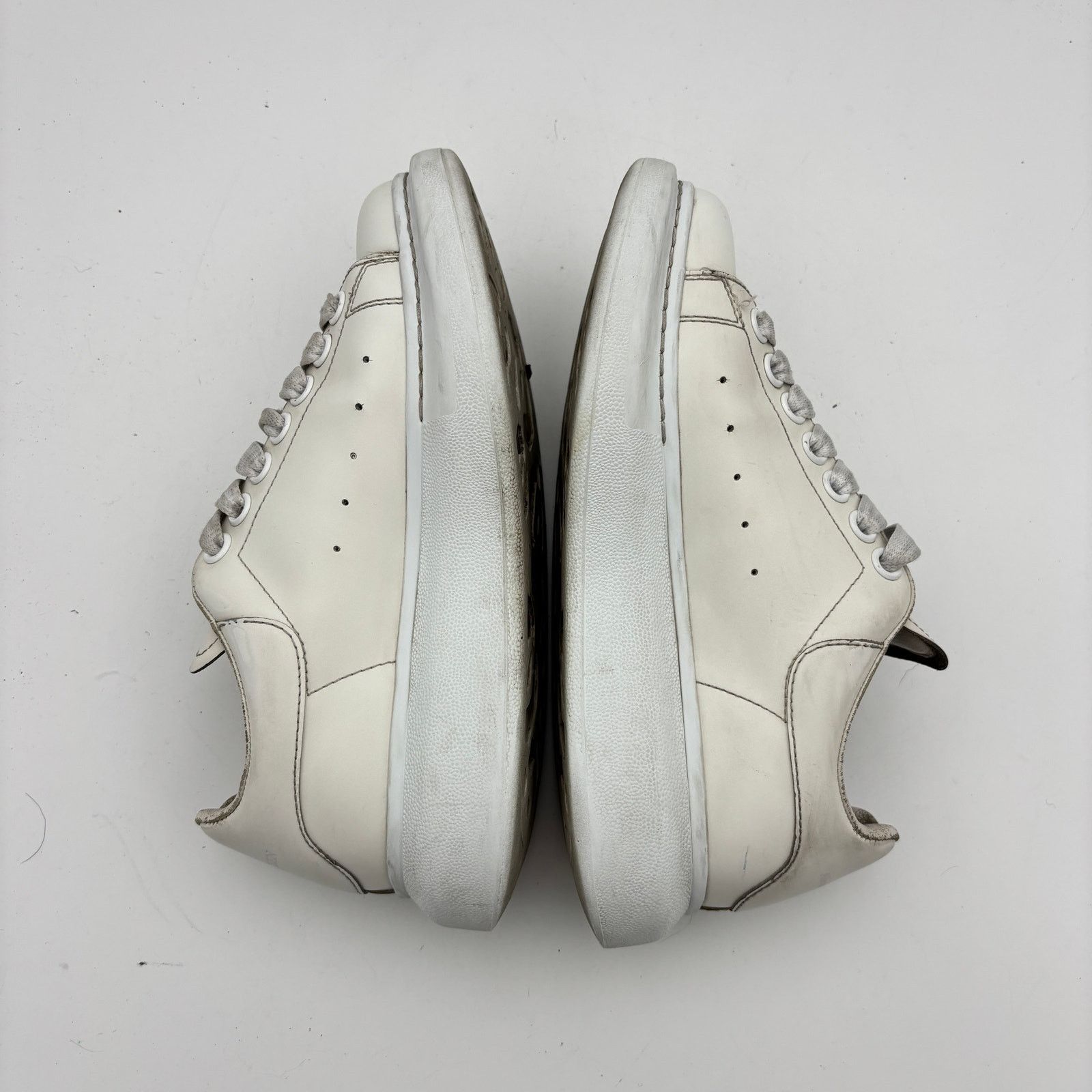 Alexander McQueen Alexander McQueen Oversized Chunky Sneakers Womens 36 US 6 Size US 6 / IT 36 - 7 Thumbnail