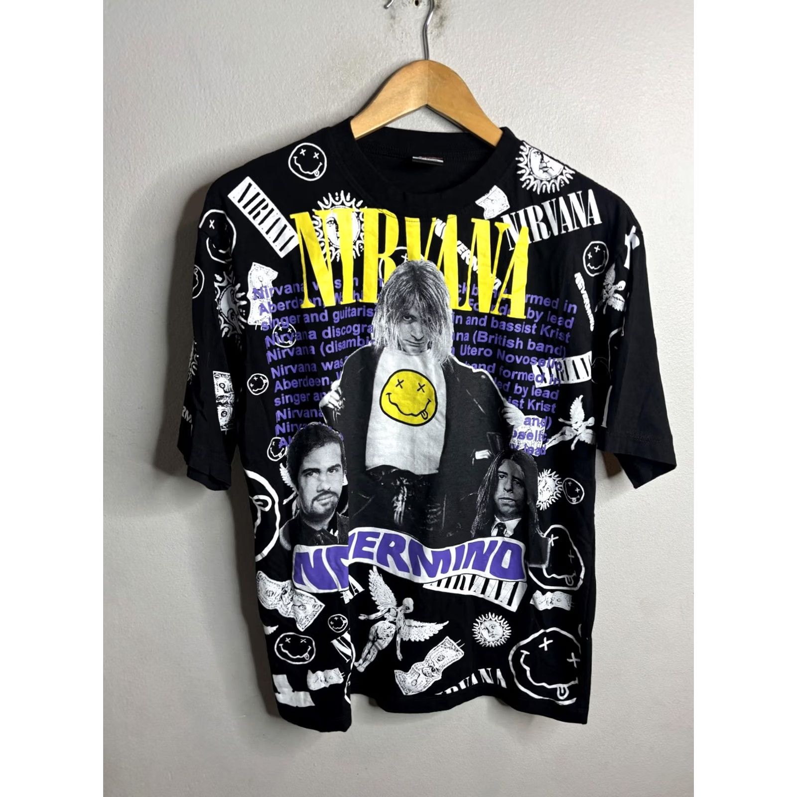 Vintage Nirvana Shirt Mens Large Black All Over Nevermind Graphic Tee Queen T-Shirt Size US L / EU 52-54 / 3 - 2 Thumbnail