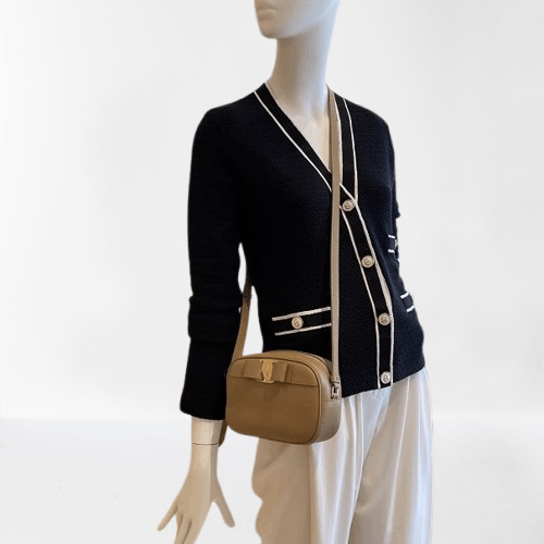 Salvatore Ferragamo o1s1rm0924 Size: OS / Shoulder Bag in Beige Size ONE SIZE - 2 Thumbnail