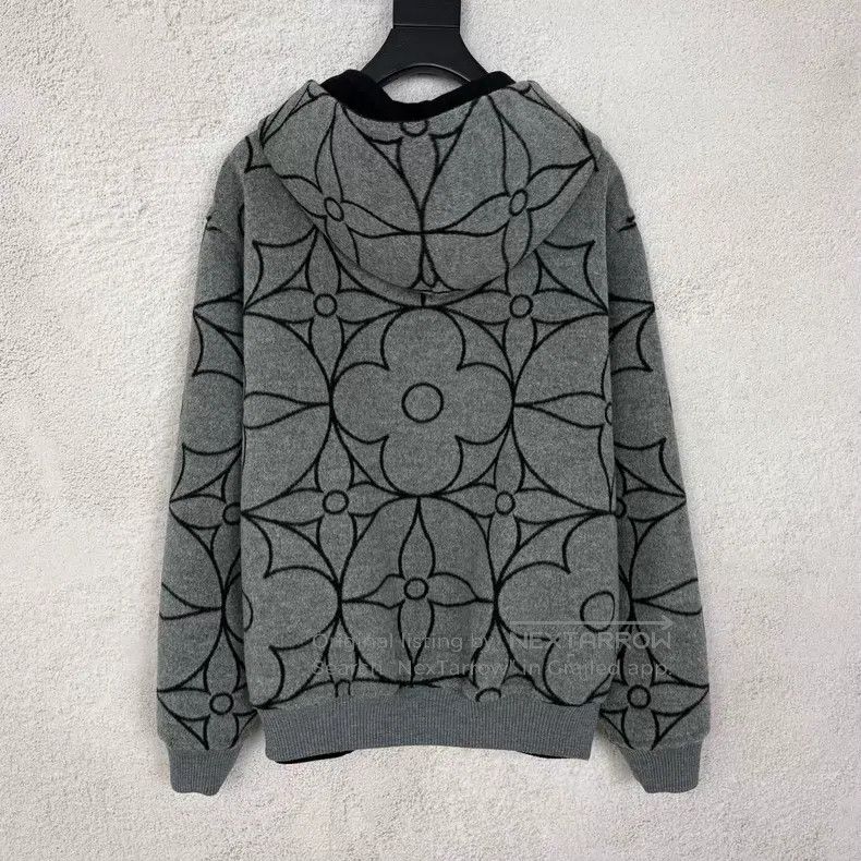 Louis Vuitton Louis Vuitton Three-flower full-print double-faced wool ho Size US S / EU 44-46 / 1 - 4 Thumbnail