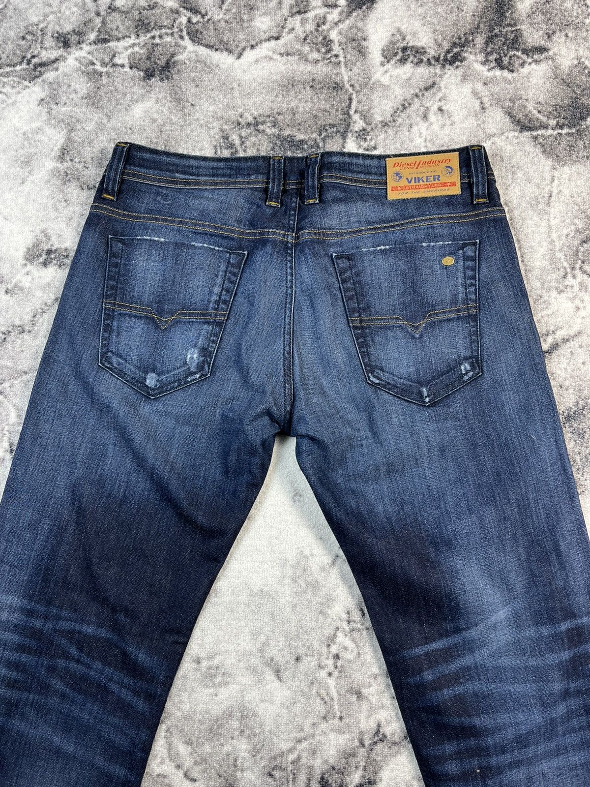 Diesel Diesel Viker Jeans Dark Wash Straight Stretch W33 Size US 33 - 12 Thumbnail