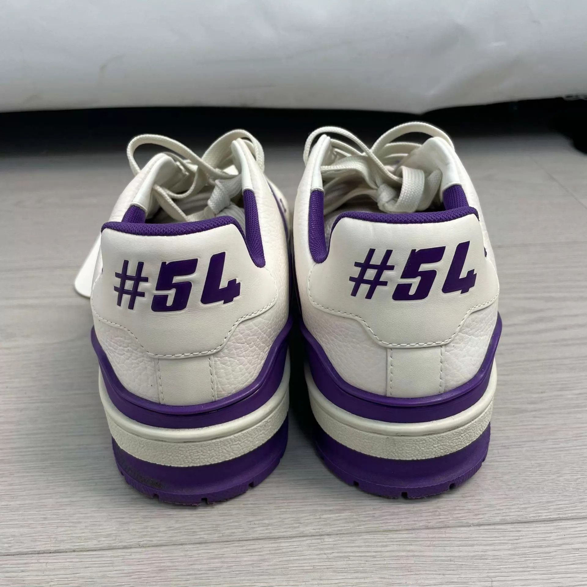 Louis Vuitton LV leather sneakers white purple 36 Size US 5.5 / IT 35.5 - 4 Thumbnail