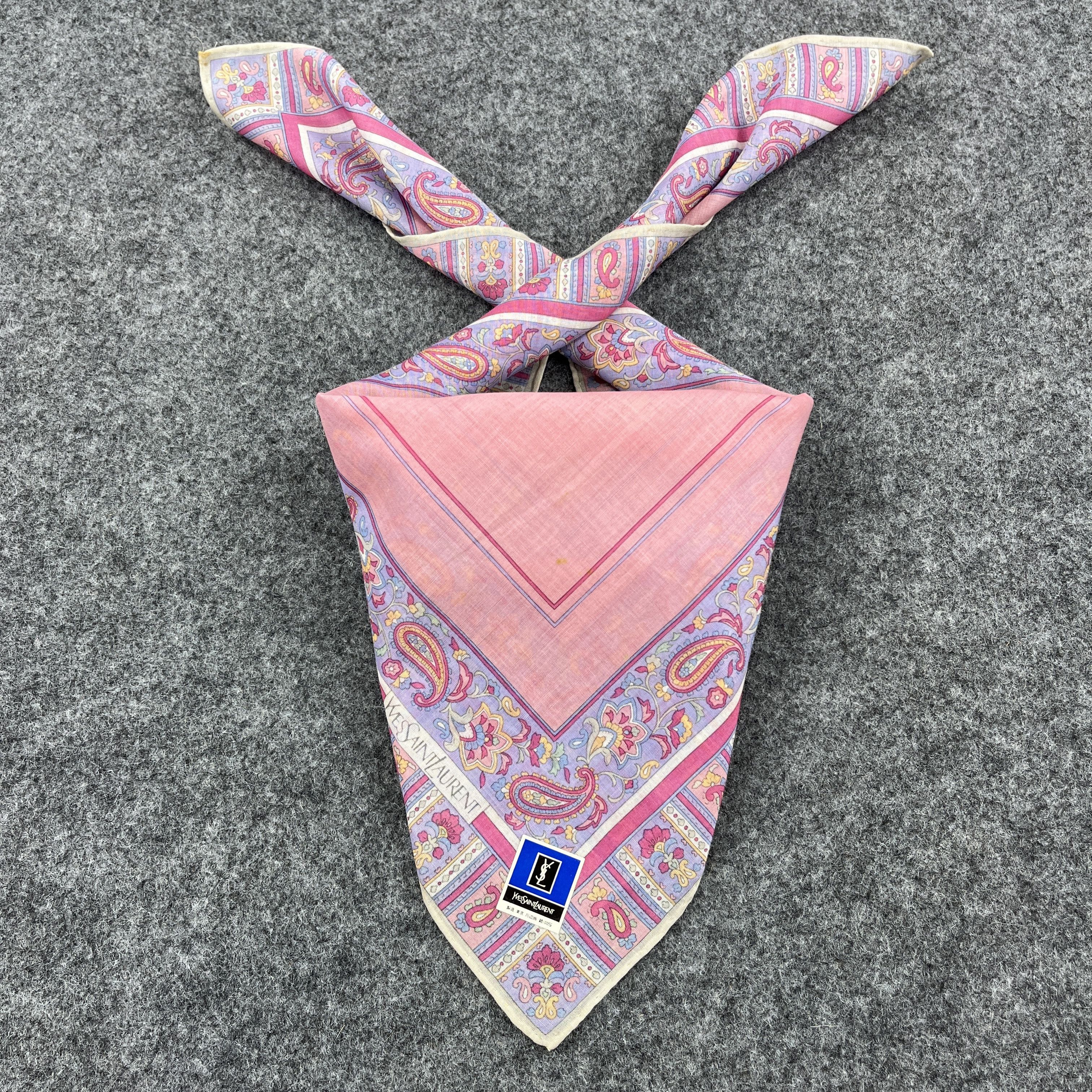 Vintage Yves Saint Laurent Handkerchief / Bandana / Neckerchief B627 Size ONE SIZE - 1 Thumbnail