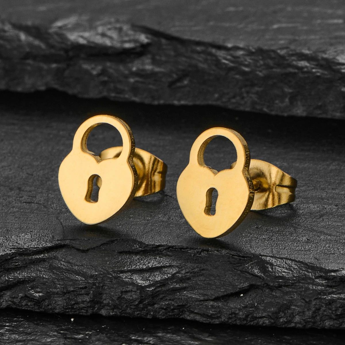 Jewelry Love Heart Lock Mini Stud Earrings Charm Earring Gift Size ONE SIZE - 1 Thumbnail