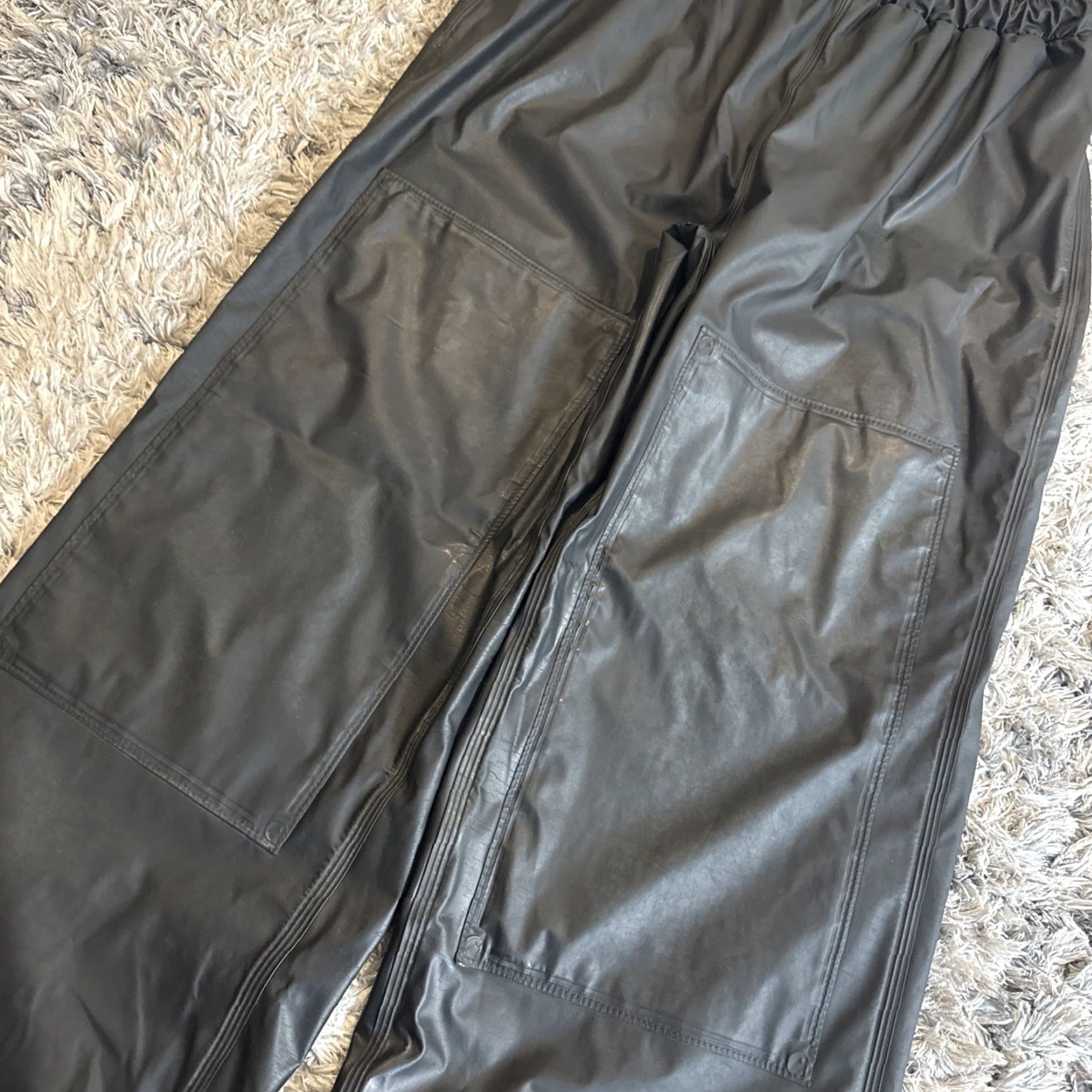 Carhartt VINTAGE Carhartt Rain Pants Polyurethane Double Knee 100250001 Mens M Black Pants Mens 30 in Inseam Size US 31 - 2 Thumbnail