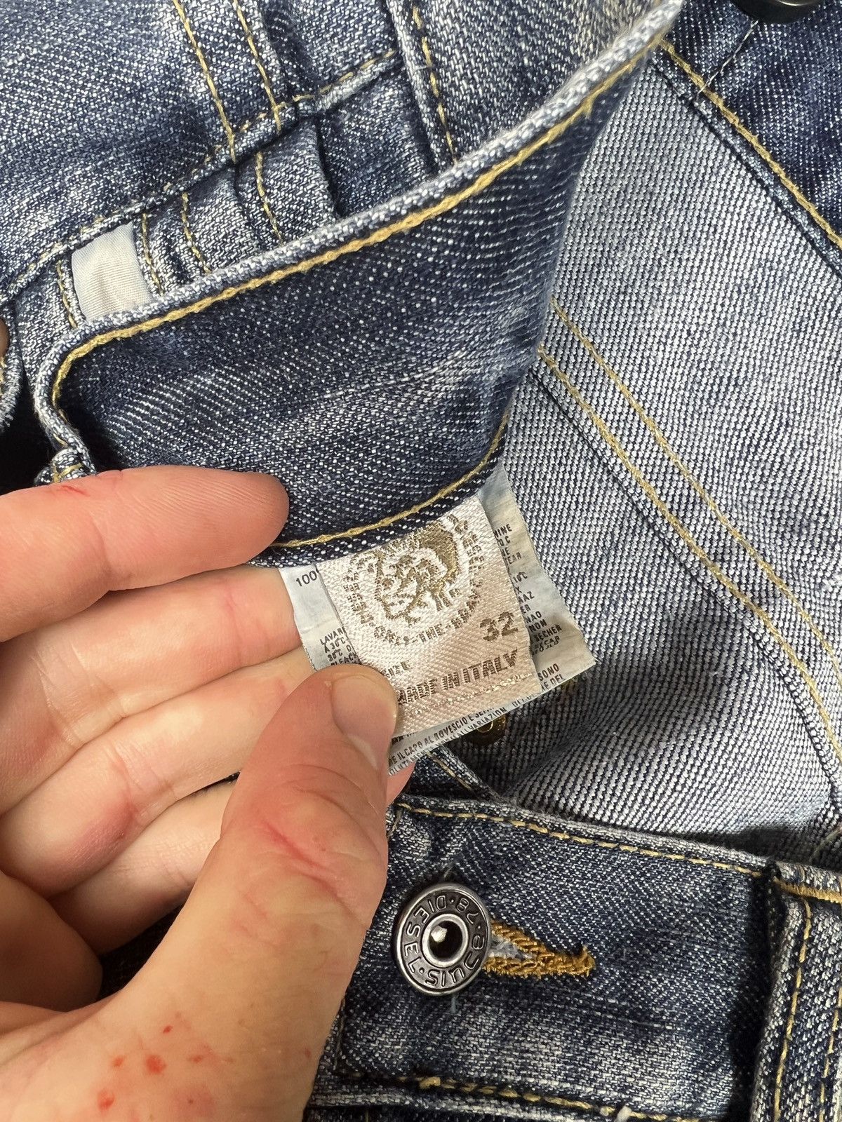 Diesel Vintage Diesel Embroidered Logo Distressed Faded Jeans Y2k Size US 32 / EU 48 - 14 Thumbnail