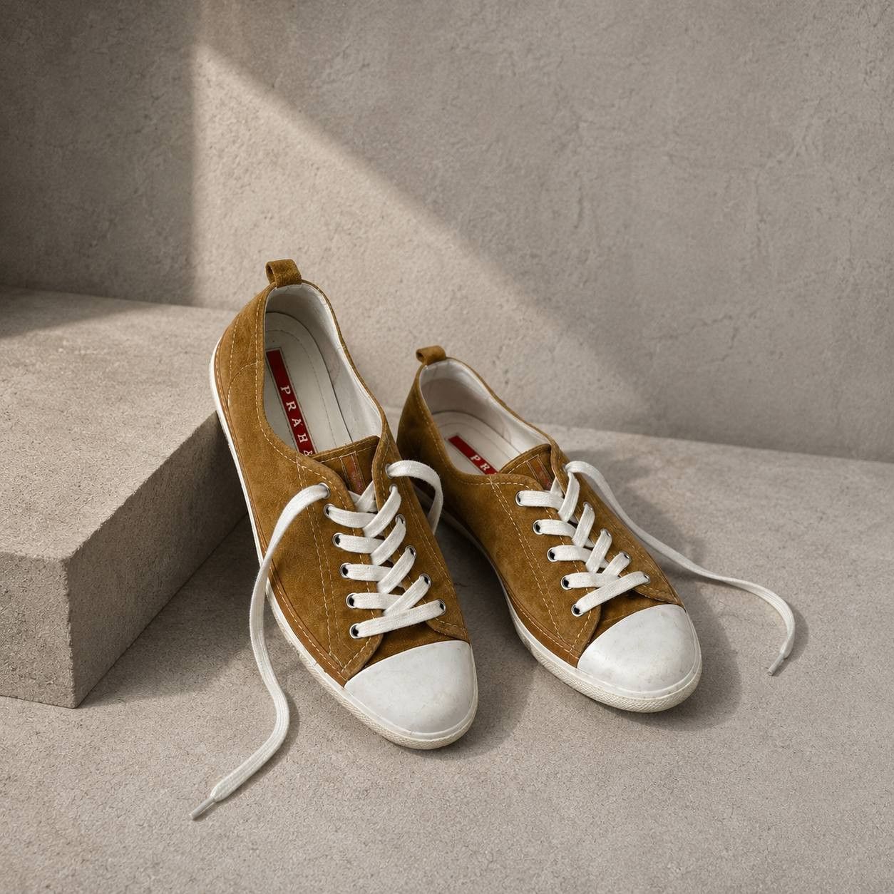 Prada Prada 4e 2718 archive leather low top sneakers | Grailed
