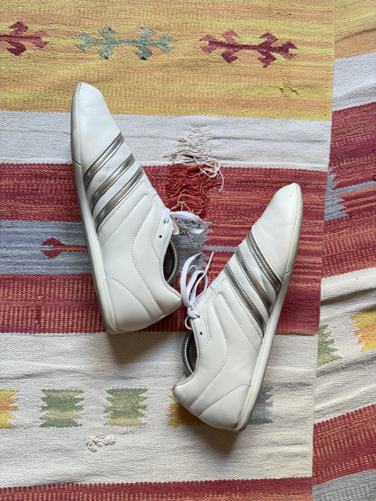 Vintage Vintage Women’s 2010 Adidas Darinca y2k Low Leather Sneakers Size US 10 / IT 40 - 7 Thumbnail