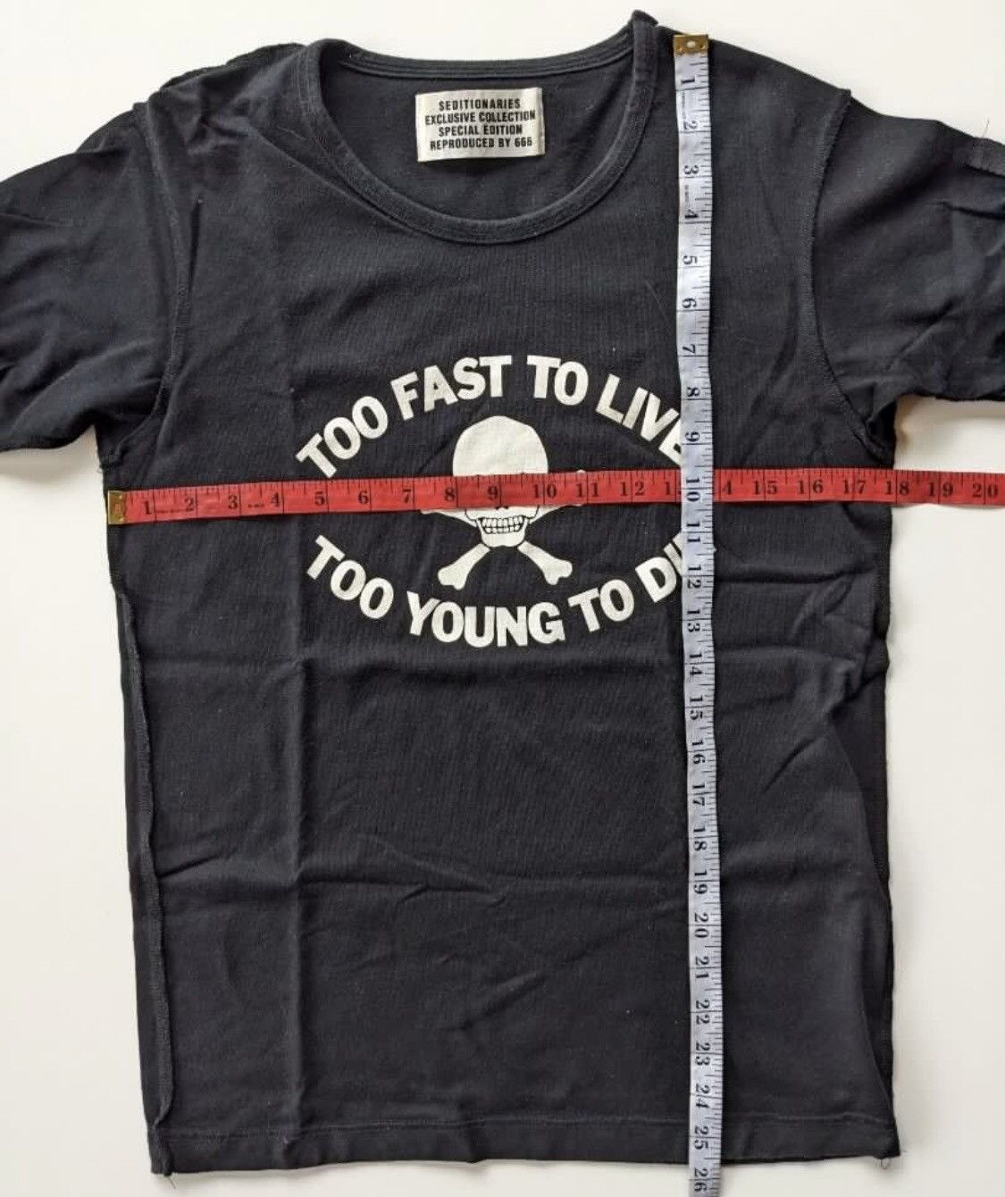 Japanese Brand × Seditionaries Seditioneries by 666 "to fast to live to young to die" poem Size US S / EU 44-46 / 1 - 6 Thumbnail