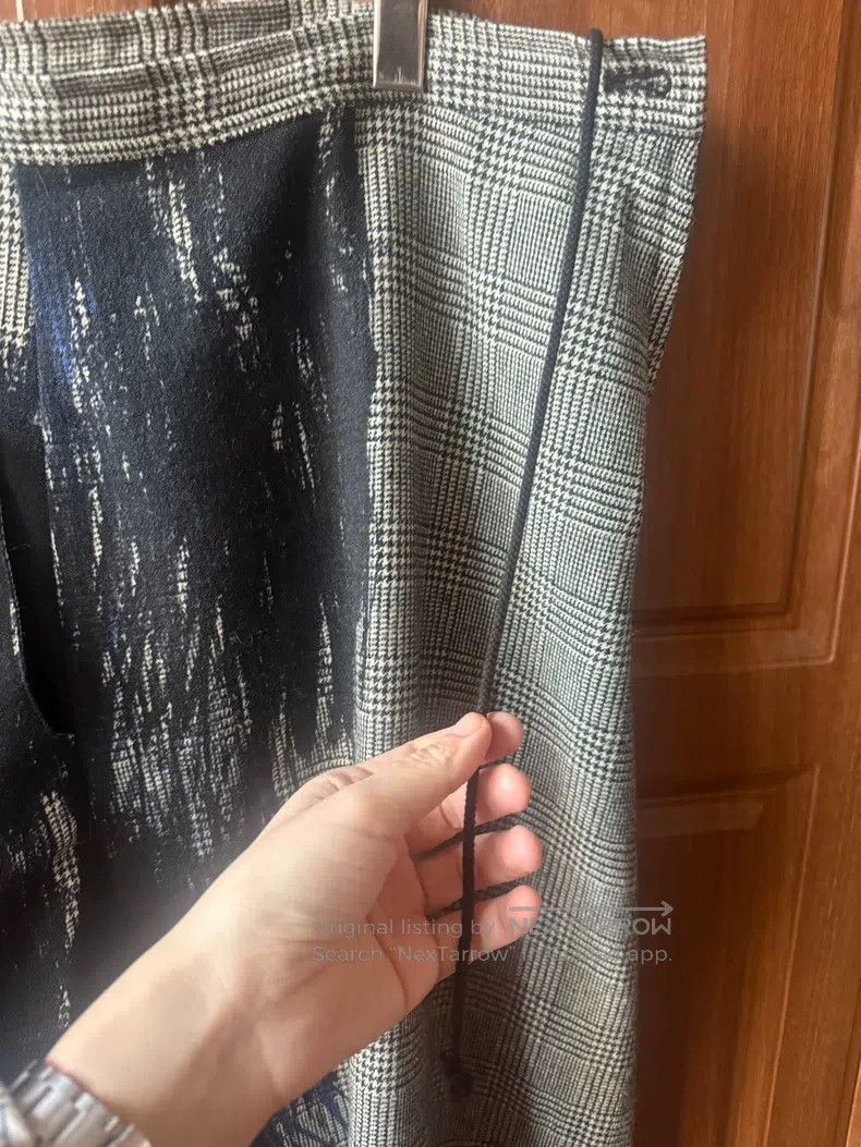 Yohji Yamamoto Yohji Yamamoto size 1 Wool Skirt Size 24" / US 00 / IT 34 - 2 Thumbnail