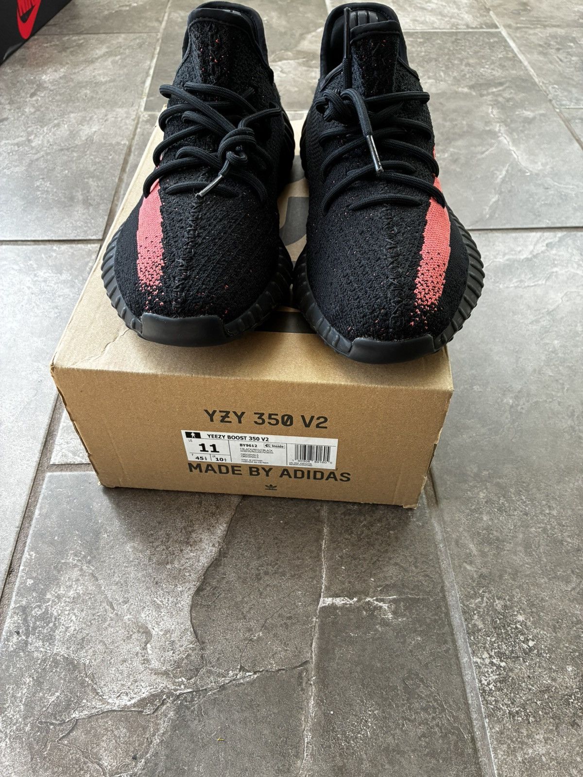 Adidas Adidas YEEZY 350 V2 Red Stripe Size US 11 / EU 44 - 2 Thumbnail