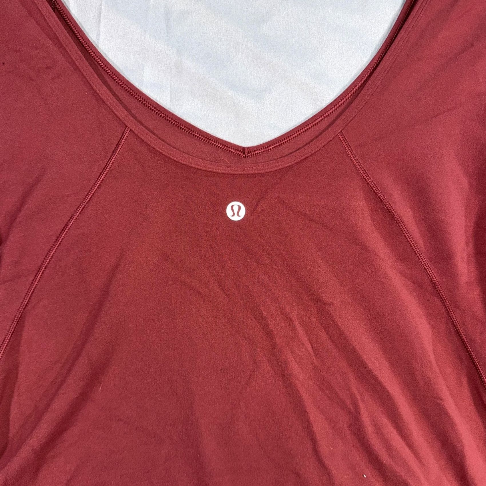 Lululemon Lululemon Shirt Womens Small Red Cropped V-Neck Long Sleeve Yoga Athletic Top Size S / US 4 / IT 40 - 4 Thumbnail