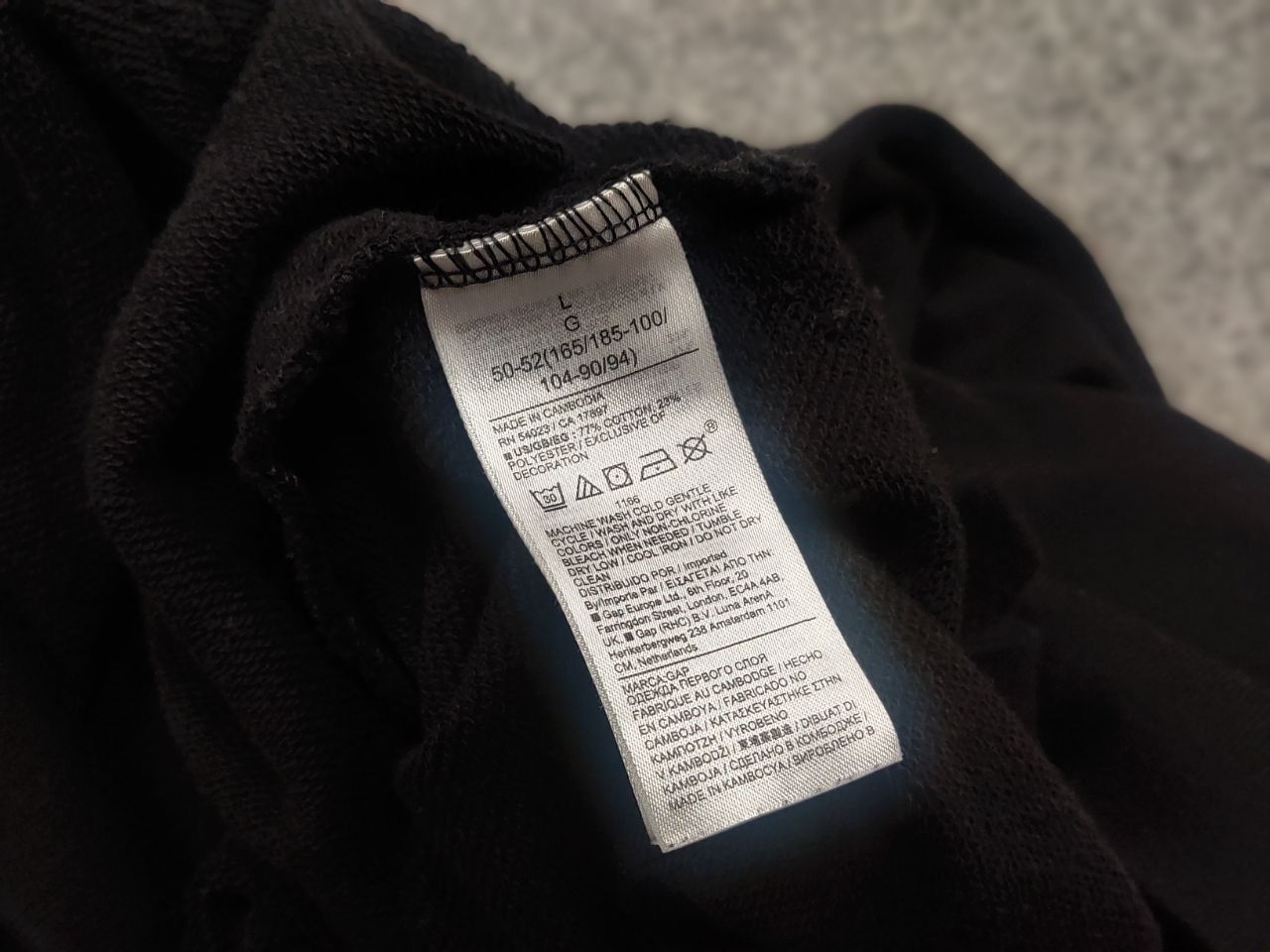 Gap Gap Center Mini logo Black Hoodie Vintage yeezy Style Size US M / EU 48-50 / 2 - 14 Thumbnail