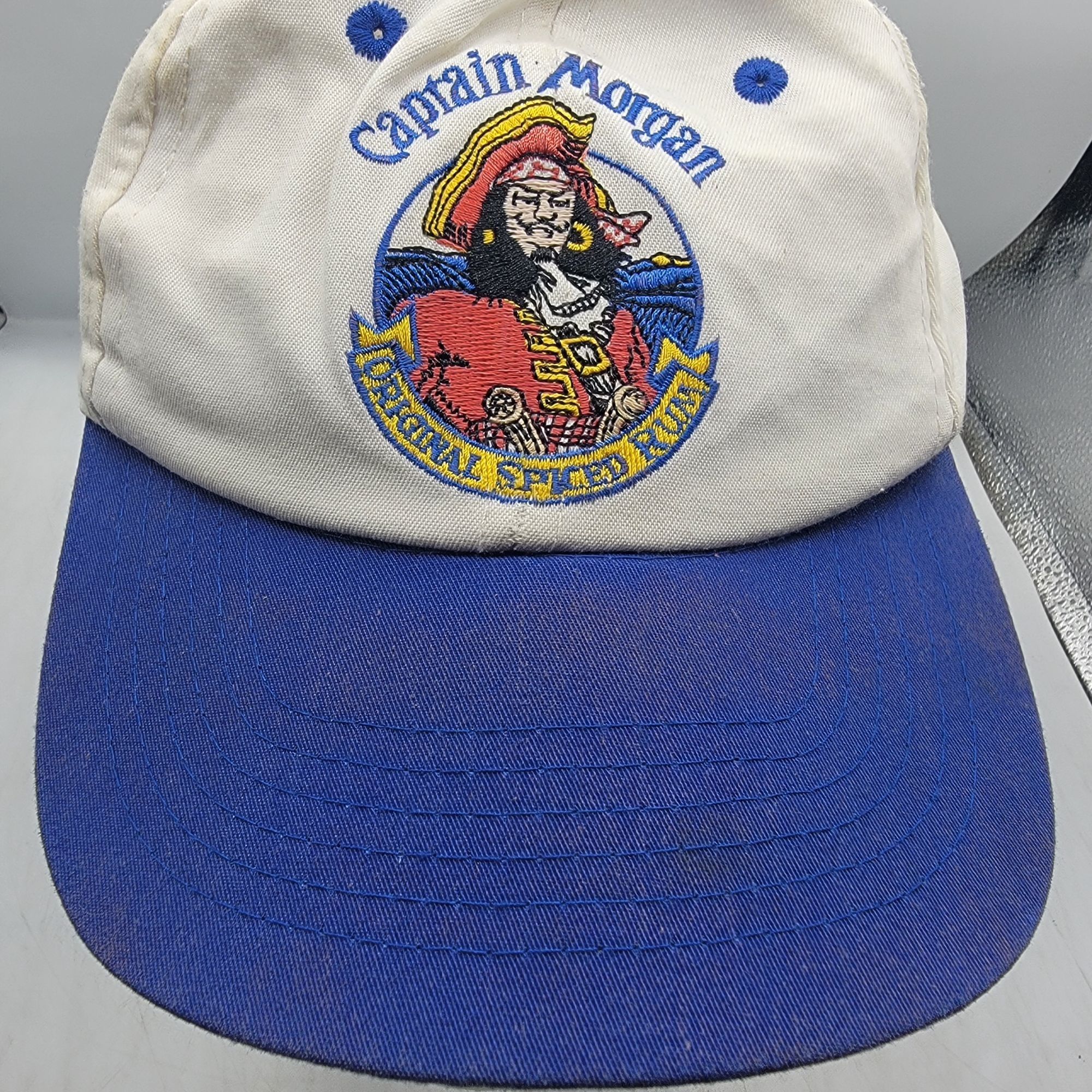 Other Captain Morgan Original Spiced Rum Snapback Hat Adults White Size ONE SIZE - 9 Thumbnail