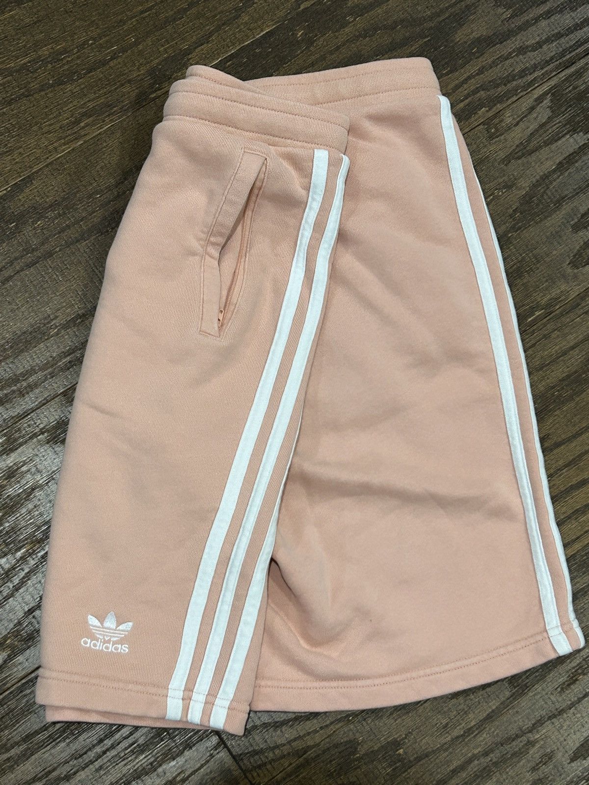 Adidas Adidas Pink sweat shorts Size US 30 / EU 46 - 3 Thumbnail