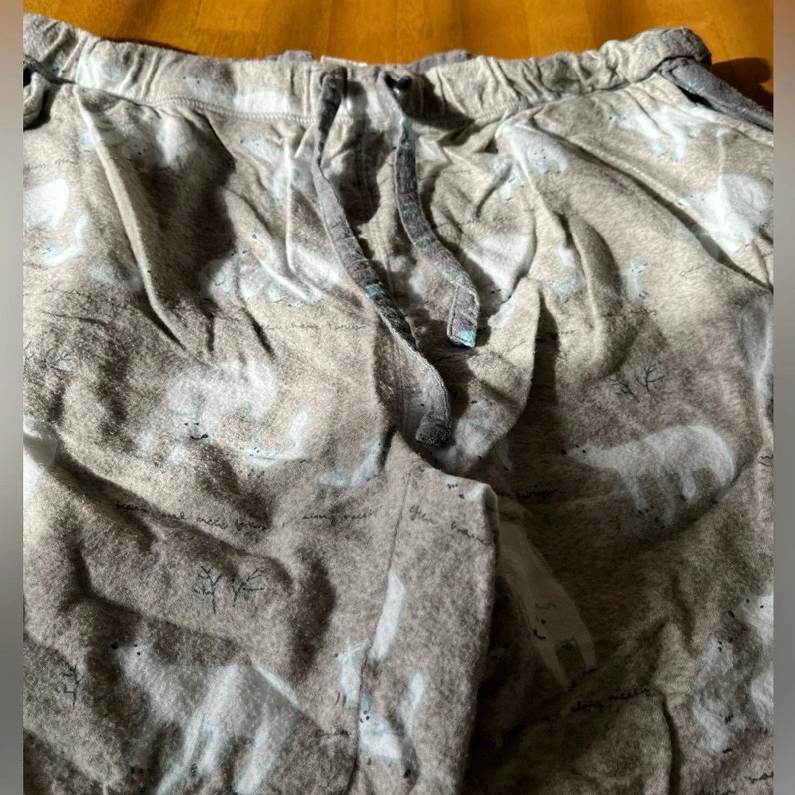 The Unbranded Brand MunkiMunki grey flannel polar bear print pajama set, size Lg Size L / US 10 / IT 46 - 6 Thumbnail