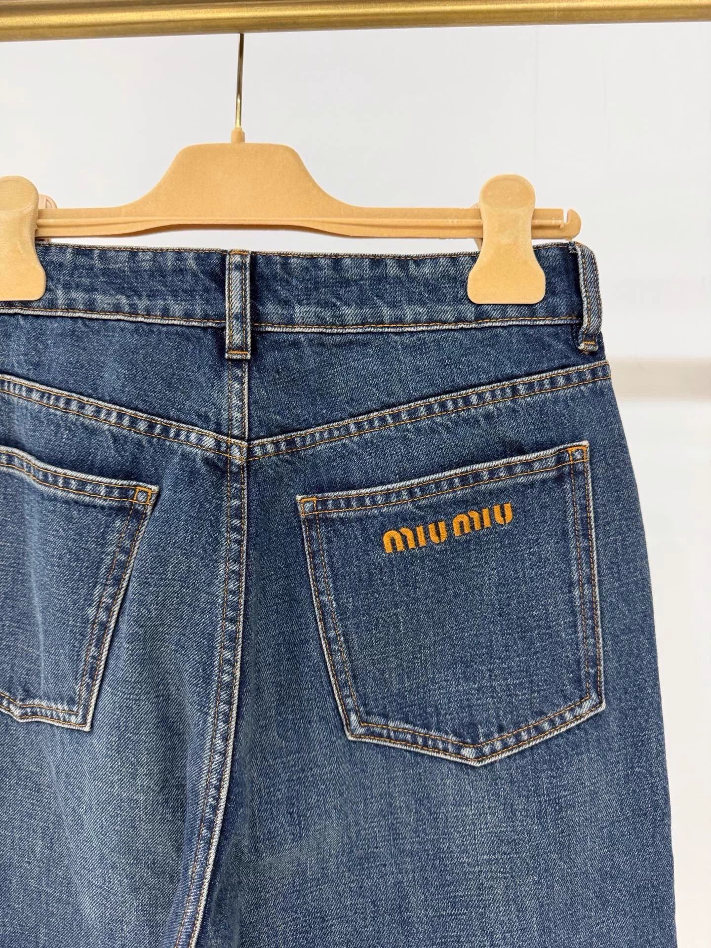 Miu Miu MIU MIU 25 New Classic 5 Pocket Logo Jeans 99% New Size 25" / US 0 / IT 36 - 4 Thumbnail