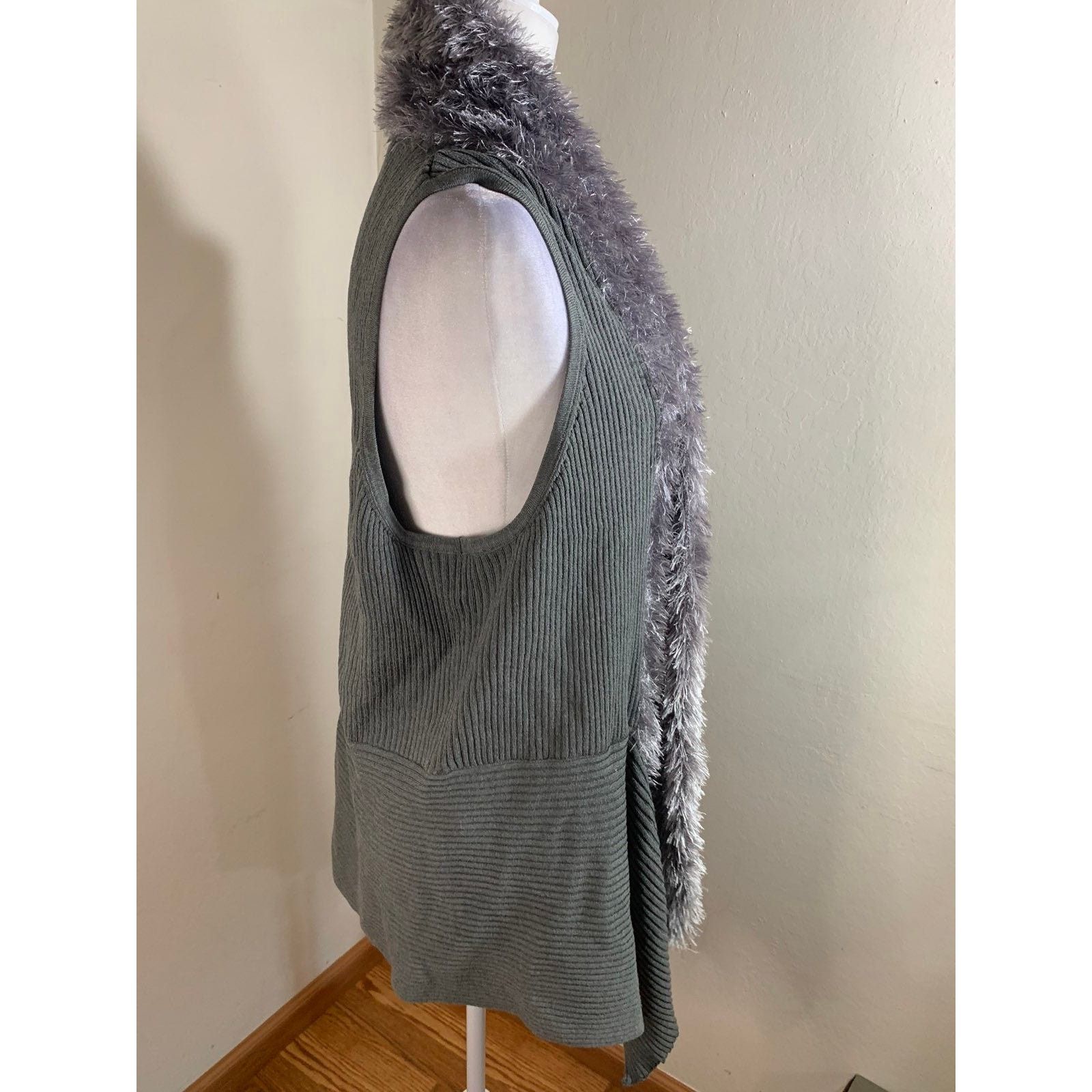Other Lauren Michelle Faux Fur Vest (onesize) Size ONE SIZE - 3 Thumbnail