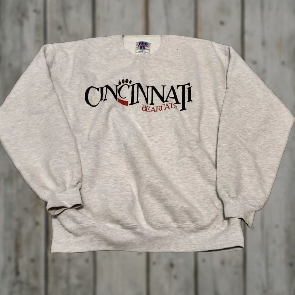 Champion VINTAGE 90s RUSSELL PRO Thick Quality Cincinnati University Bearcats Sweatshirt Mens XL Gray Reversible Champion Reverse Weave Pullover Sweatshirt Size US XL / EU 56 / 4 - 1 Thumbnail