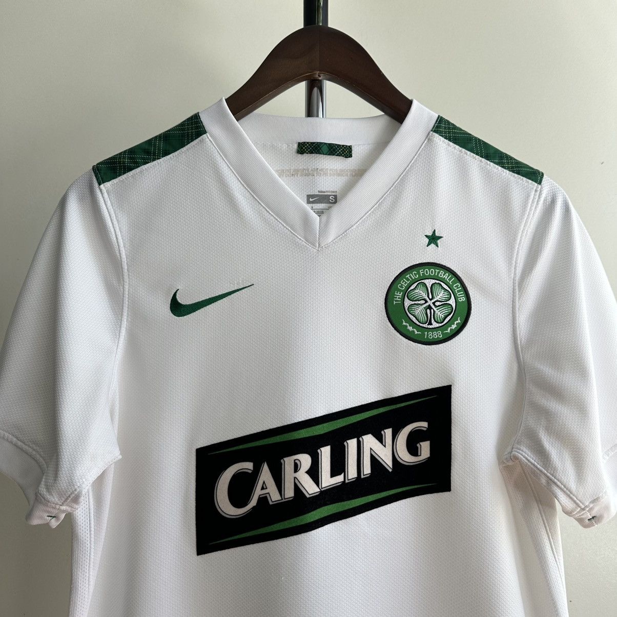 Nike Vintage Nike FC Celtic 2009/10 Away Soccer Jersey Blokecore Size US S / EU 44-46 / 1 - 3 Thumbnail