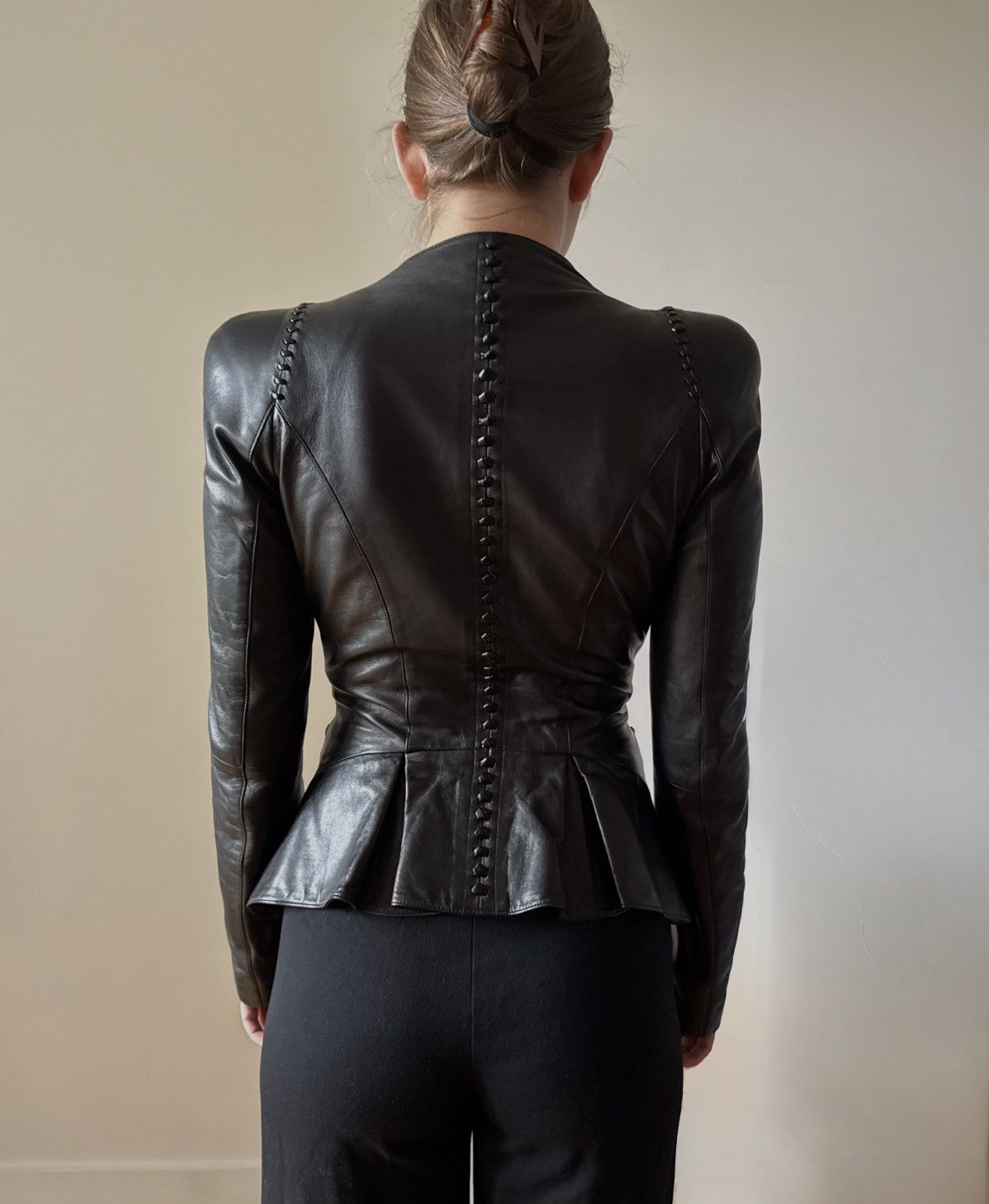 Alexander McQueen Alexander McQueen Leather Jacket Biker Black Fashion Size XS / US 0-2 / IT 36-38 - 2 Thumbnail