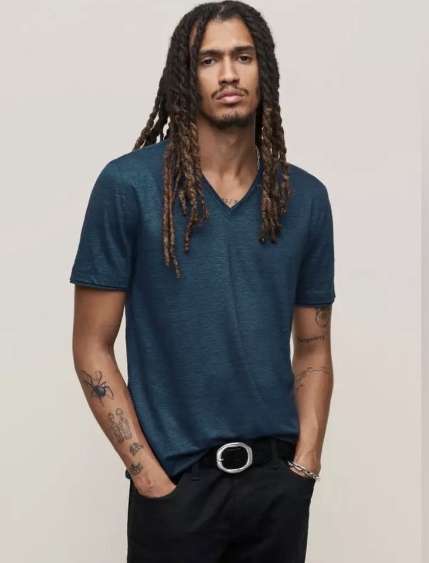 John Varvatos Wooster V-Neck Medium Size US M / EU 48-50 / 2 - 1 Thumbnail