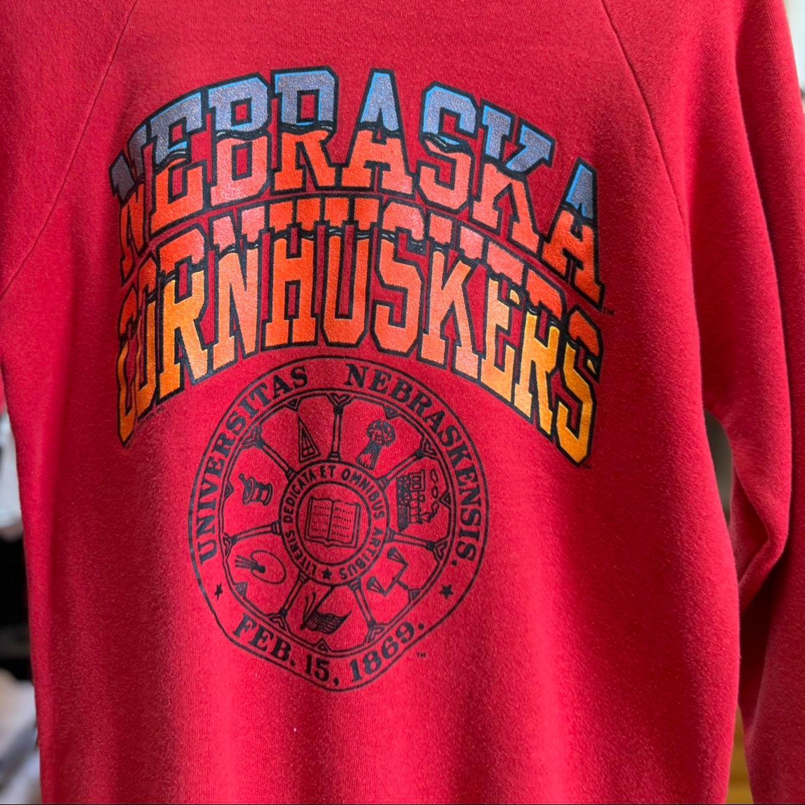 Vintage Vintage 90s Nebraska Cornhuskers School Crest Crewneck Size US L / EU 52-54 / 3 - 3 Thumbnail