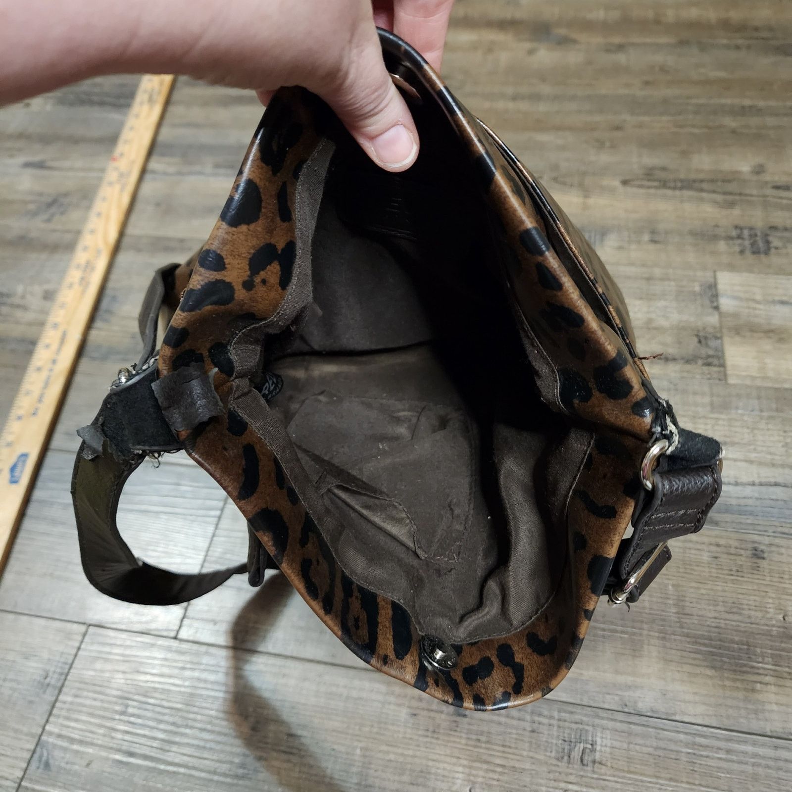 Relic Leopard print Relic purse handbag pockets good condition E Size ONE SIZE - 7 Thumbnail