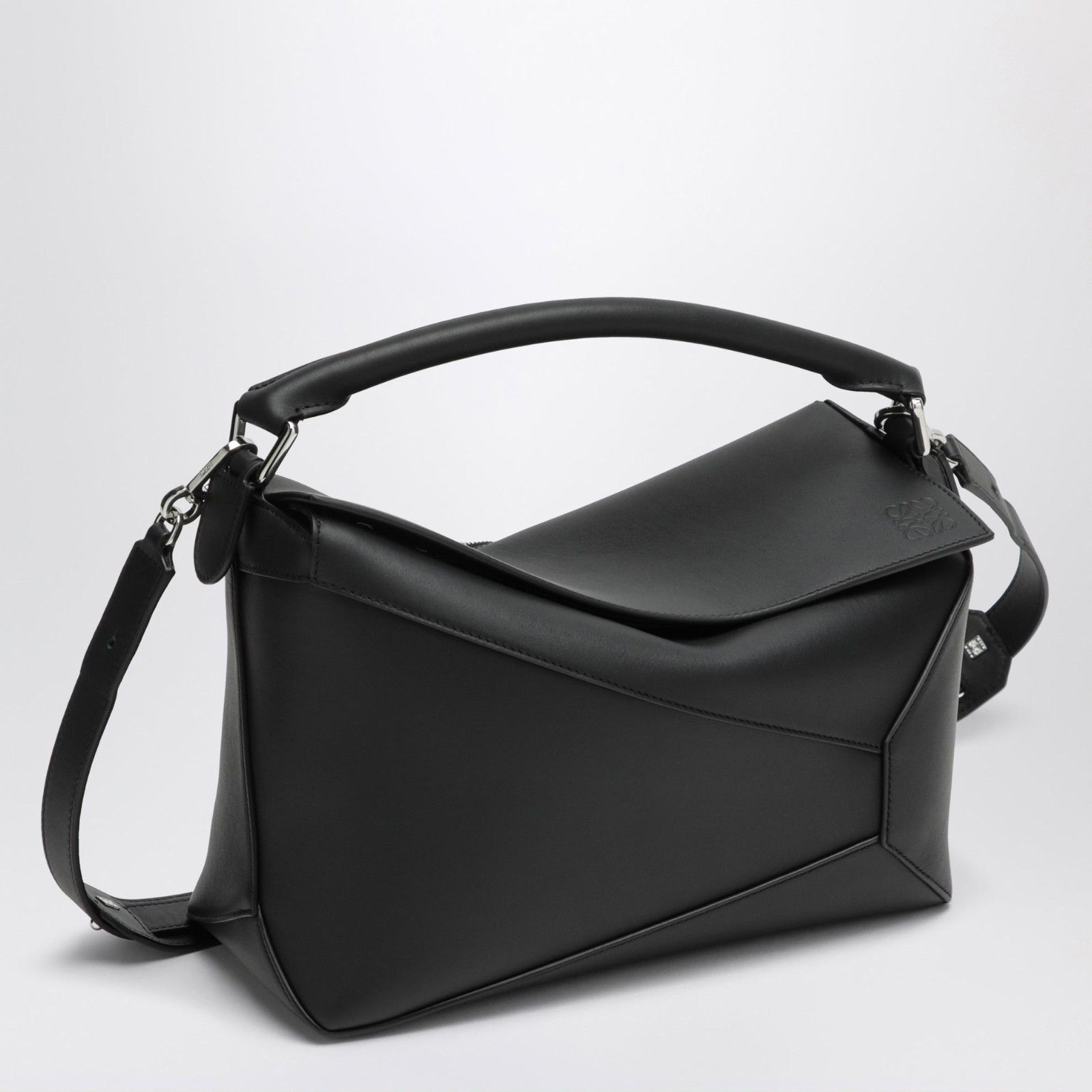 Loewe LOEWE $4100 Medium Puzzle Edge Black Calfskin Shoulder Bag N Size ONE SIZE - 2 Thumbnail