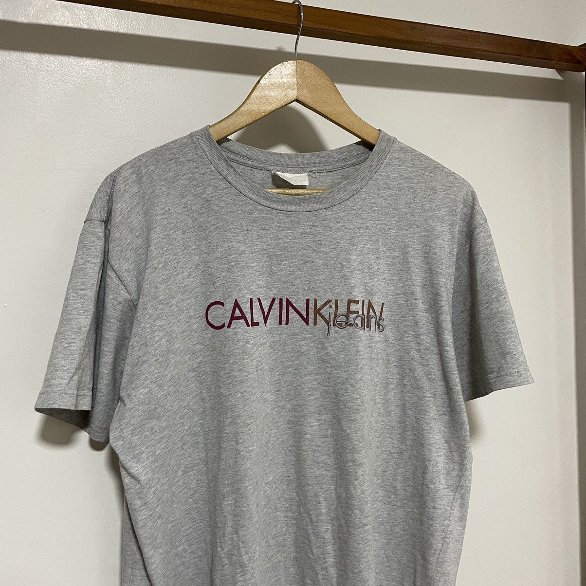 Calvin Klein × Vintage Vintage Calvin Klein Jeans Embroidered Tee Size US XL / EU 56 / 4 - 2 Thumbnail