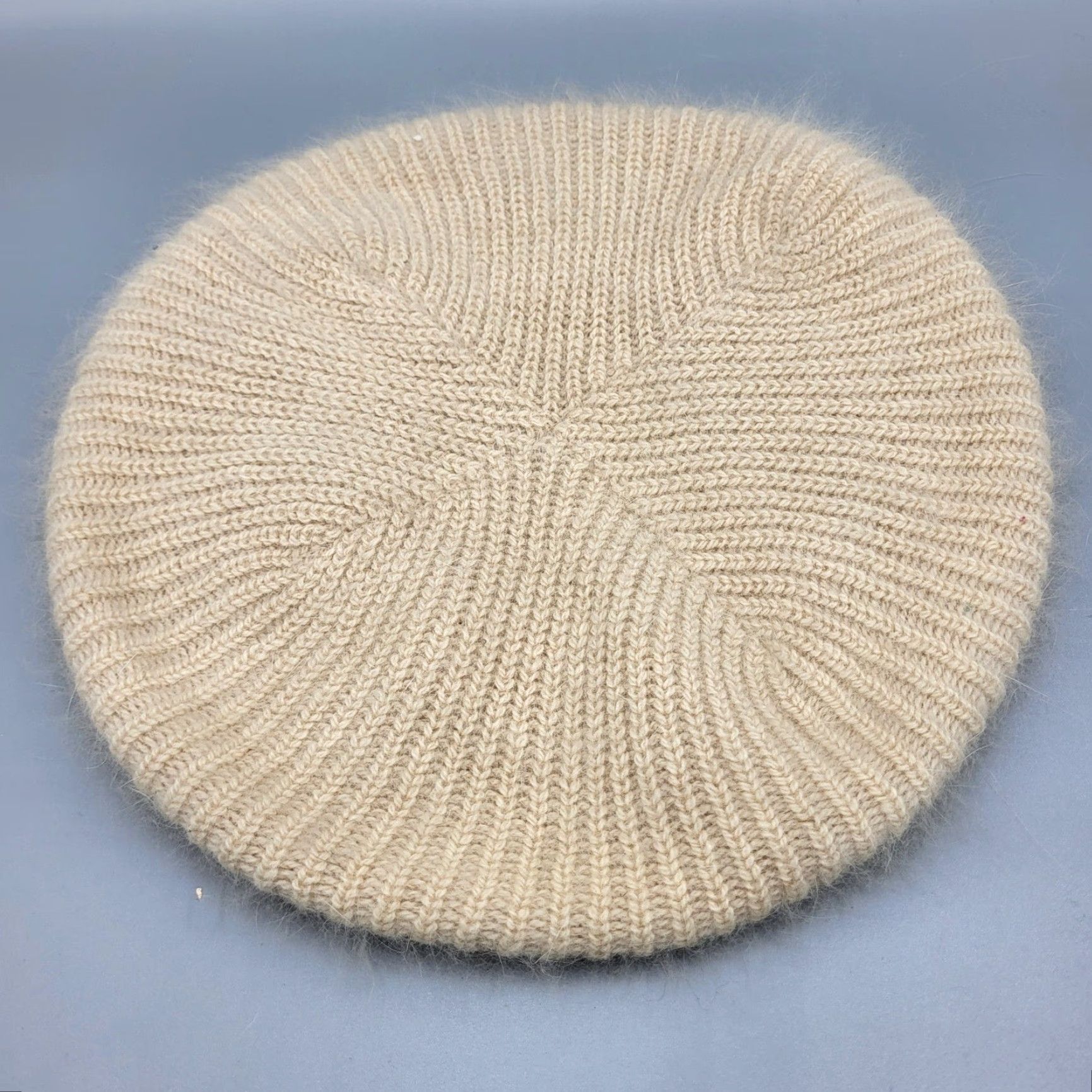 Vintage VINTAGE Aris Beret Hat Women OS Beige Cream USA Fuzzy Angora Wool Blend Knit Handcrafted Styled Parisian Casual 90s Womens Size ONE SIZE - 5 Thumbnail