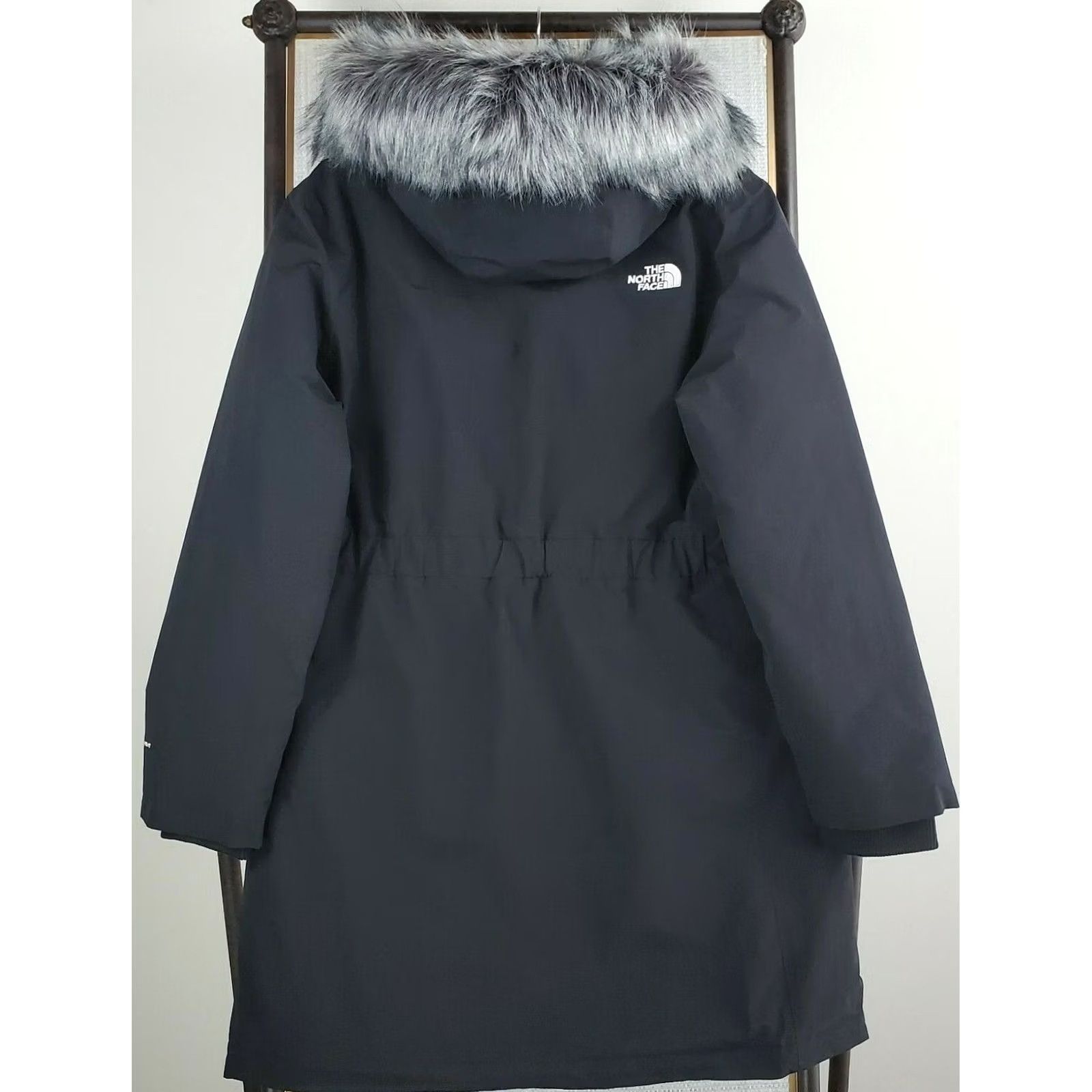The North Face VINTAGE The North Face Jacket Womens 550 Down Parka Black Medium New With Tags Size M / US 6-8 / IT 42-44 - 4 Thumbnail