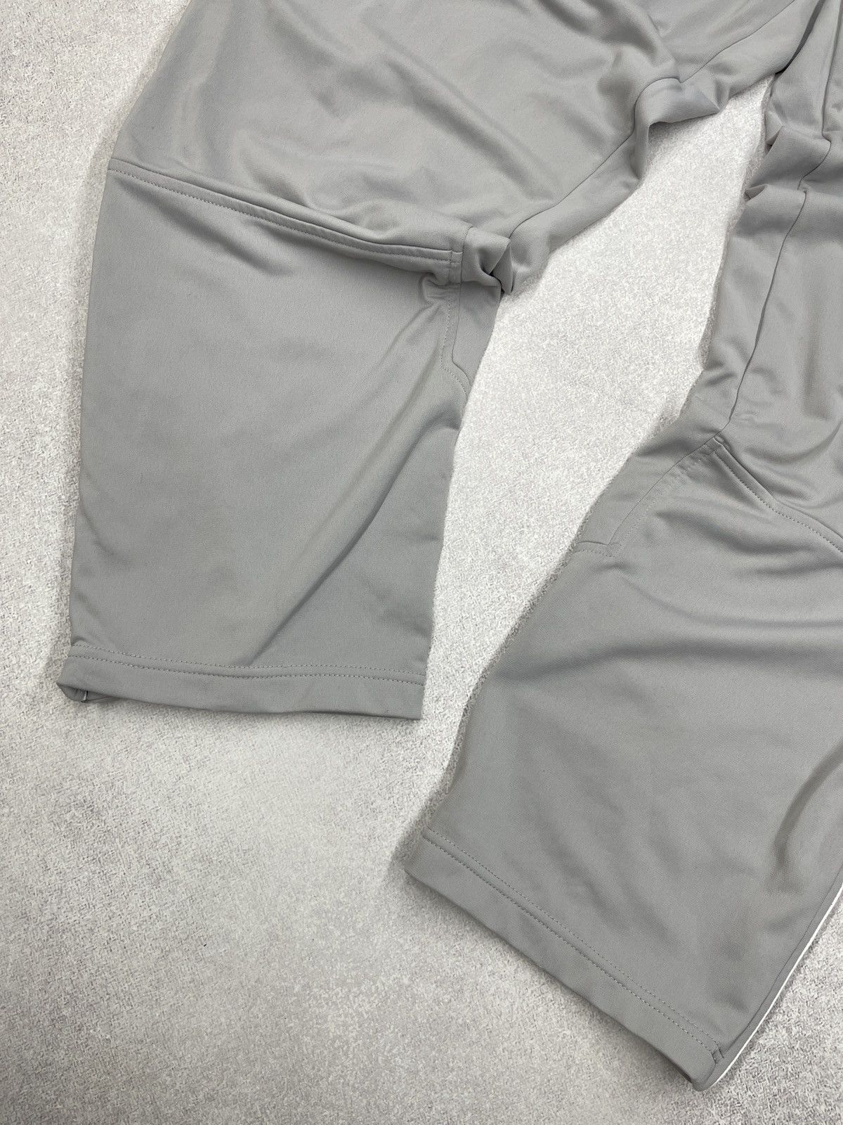 Nike Vintage Nike Sweatpants Grey Drill Y2K TECH ACG Size XXL Size US 38 / EU 54 - 7 Thumbnail