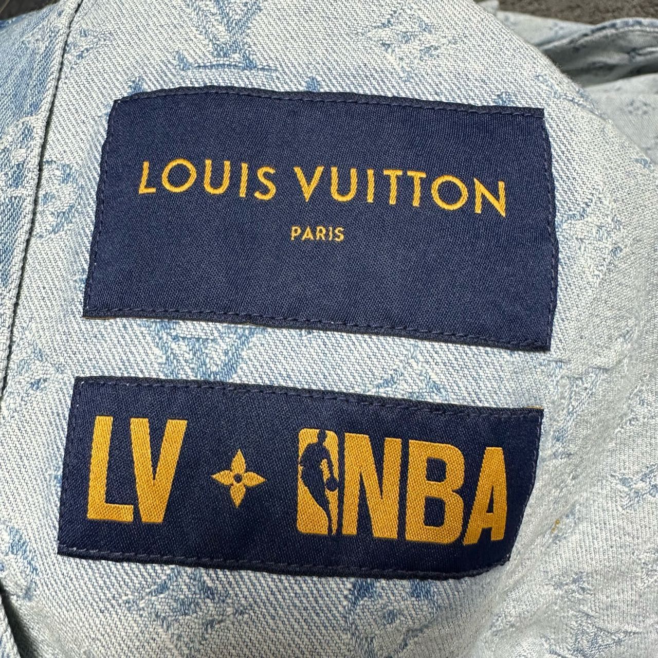 Louis Vuitton LOUIS VUITTON LV NBA co-branded presbyopic Jean jacket with Size US L / EU 52-54 / 3 - 3 Thumbnail