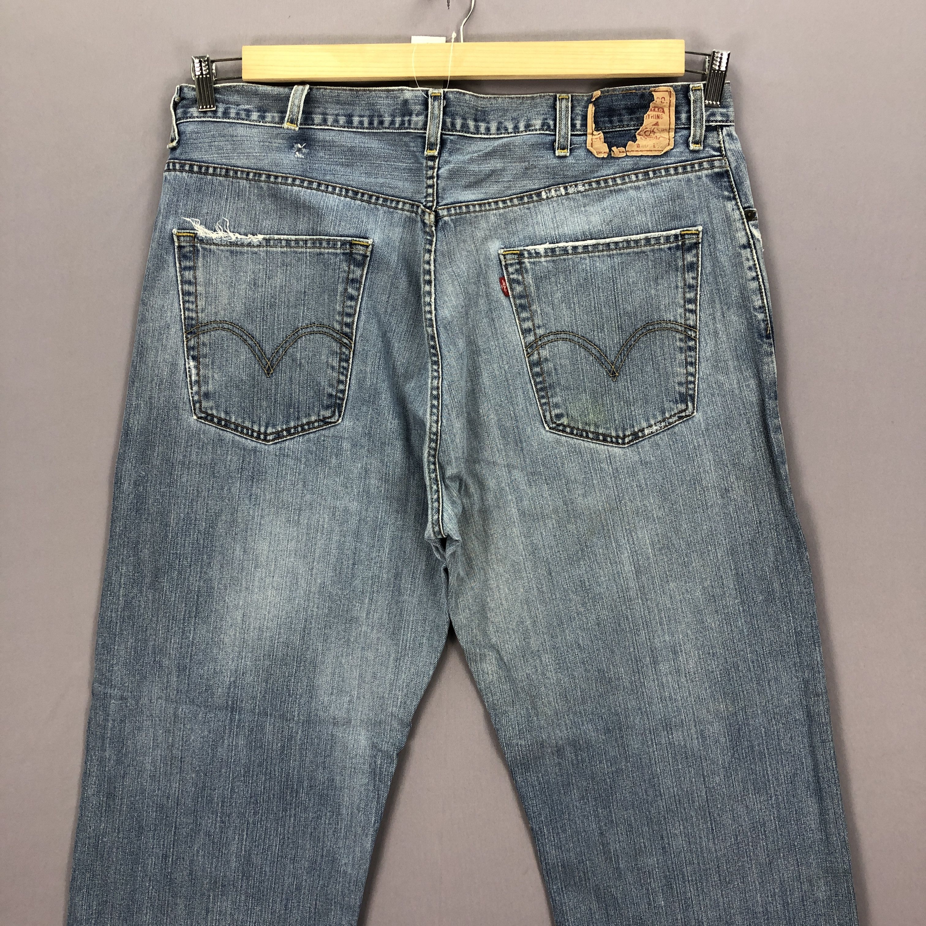 Levi's Vintage Levis 569 Baggy Jeans Levi's Faded Ligh Wash Denim Size US 40 / EU 56 - 4 Thumbnail