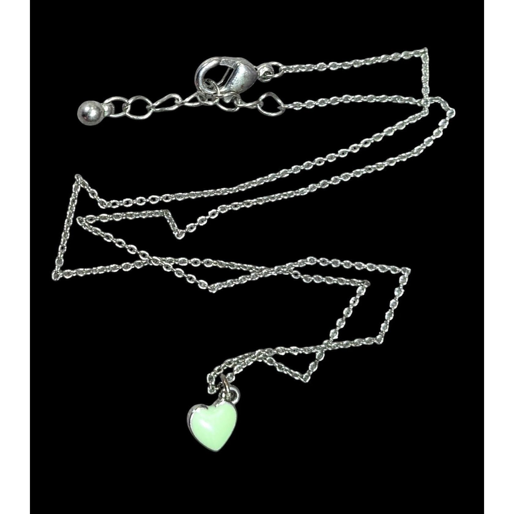 Other Minimalist Mint Green Heart Pendant Necklace Size ONE SIZE - 1 Thumbnail