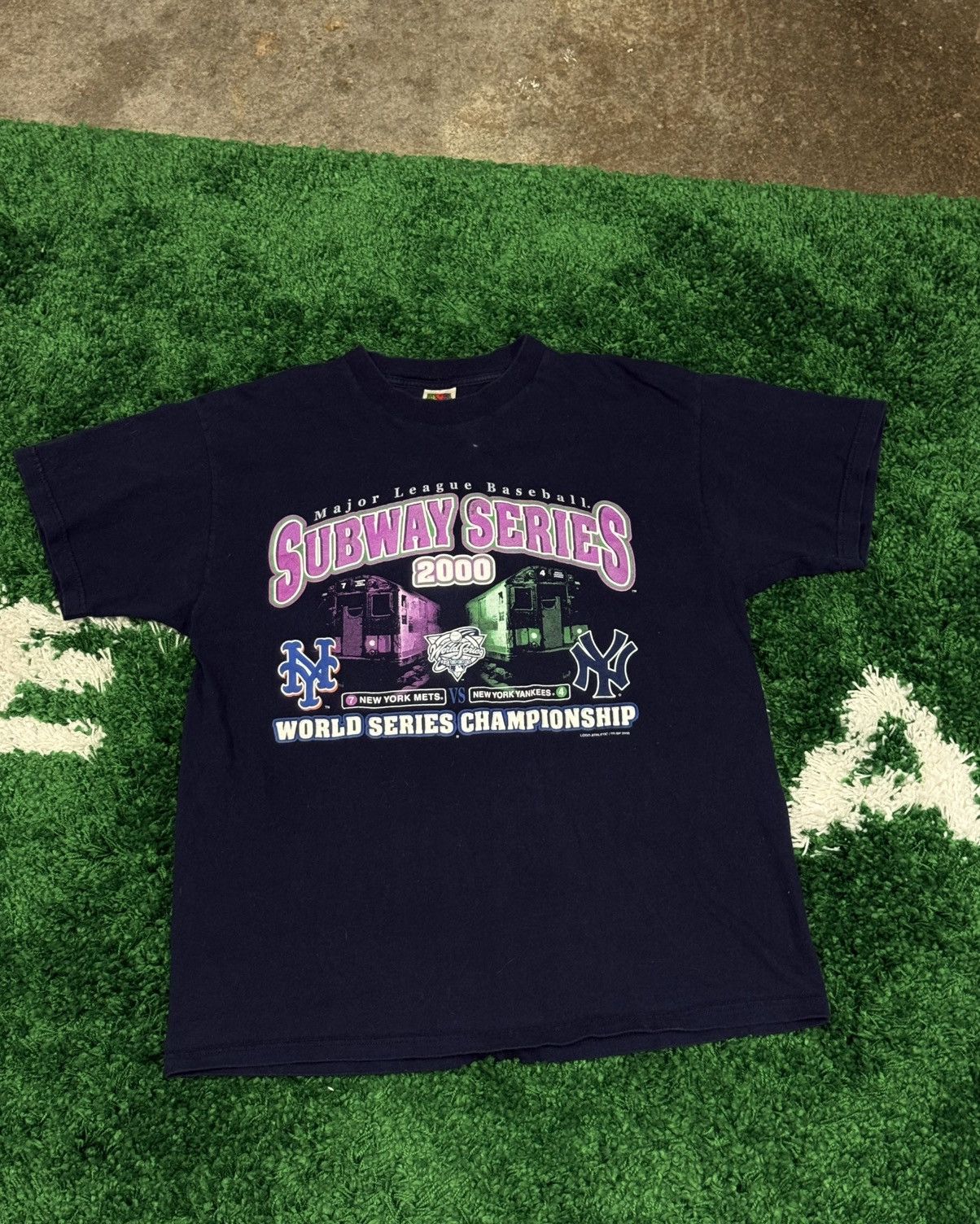 Vintage Vintage Subway Series Yankee Mets 2000 Purple Fruit Loom XL Size US XL / EU 56 / 4 - 1 Thumbnail