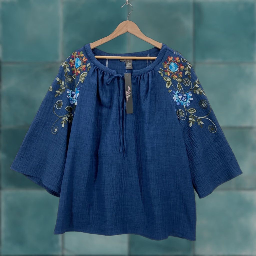 Vintage VINTAGE? Olivia & Martin Shirt Womens 1X Blue Embroidered Boho Peasant 3/4 Sleeve Tunic Size XL / US 12-14 / IT 48-50 - 1 Thumbnail