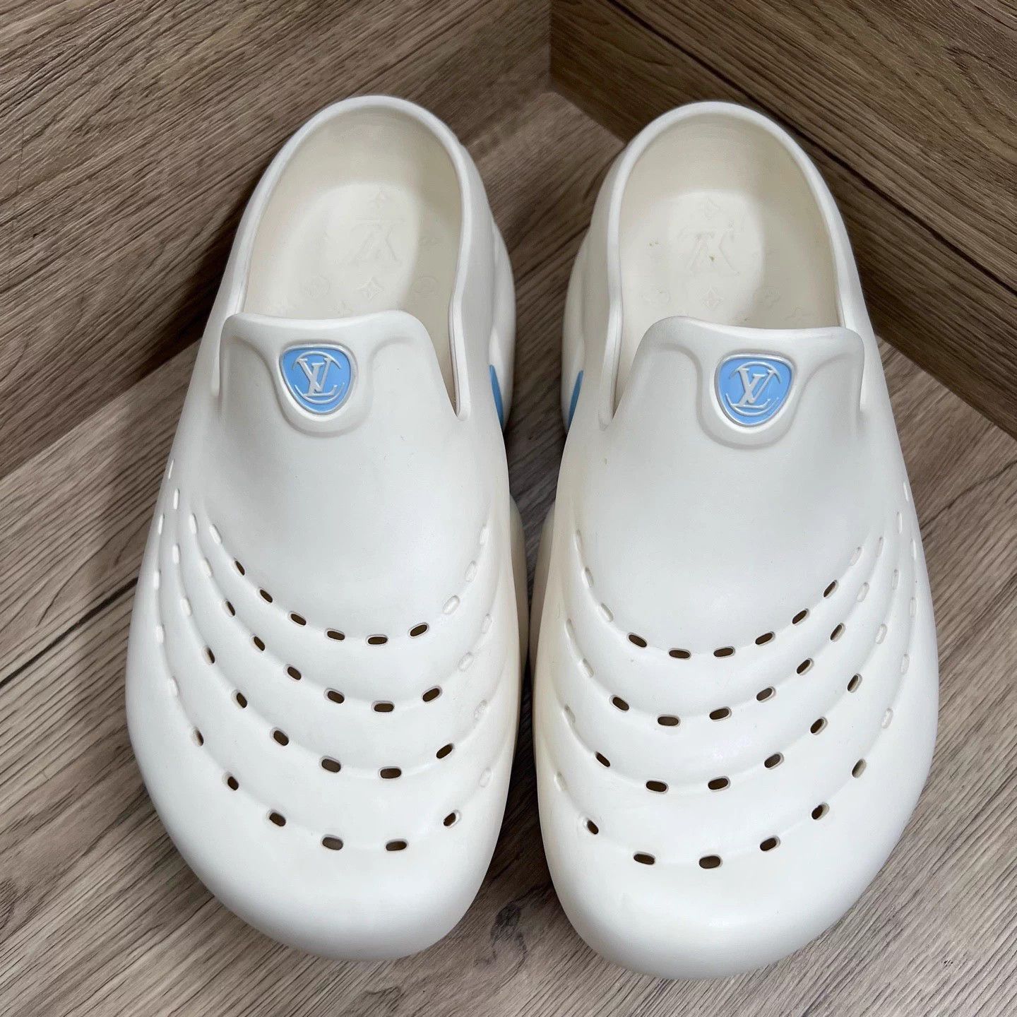 Louis Vuitton LV Shark white/blue thick sole slipper 42 98 New Size US 9 / EU 42 - 2 Thumbnail
