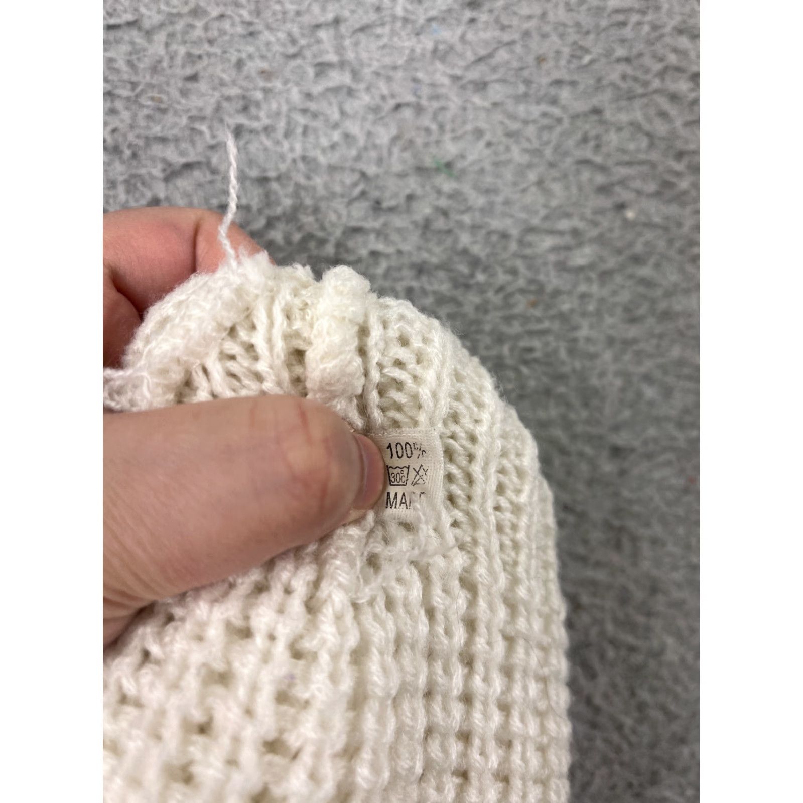 Vintage Beanie Toque Adult One Size White Gray Ribbed Knit 100% Acrylic Snow Ski Camp Hat/Cap Mens Size ONE SIZE - 5 Thumbnail