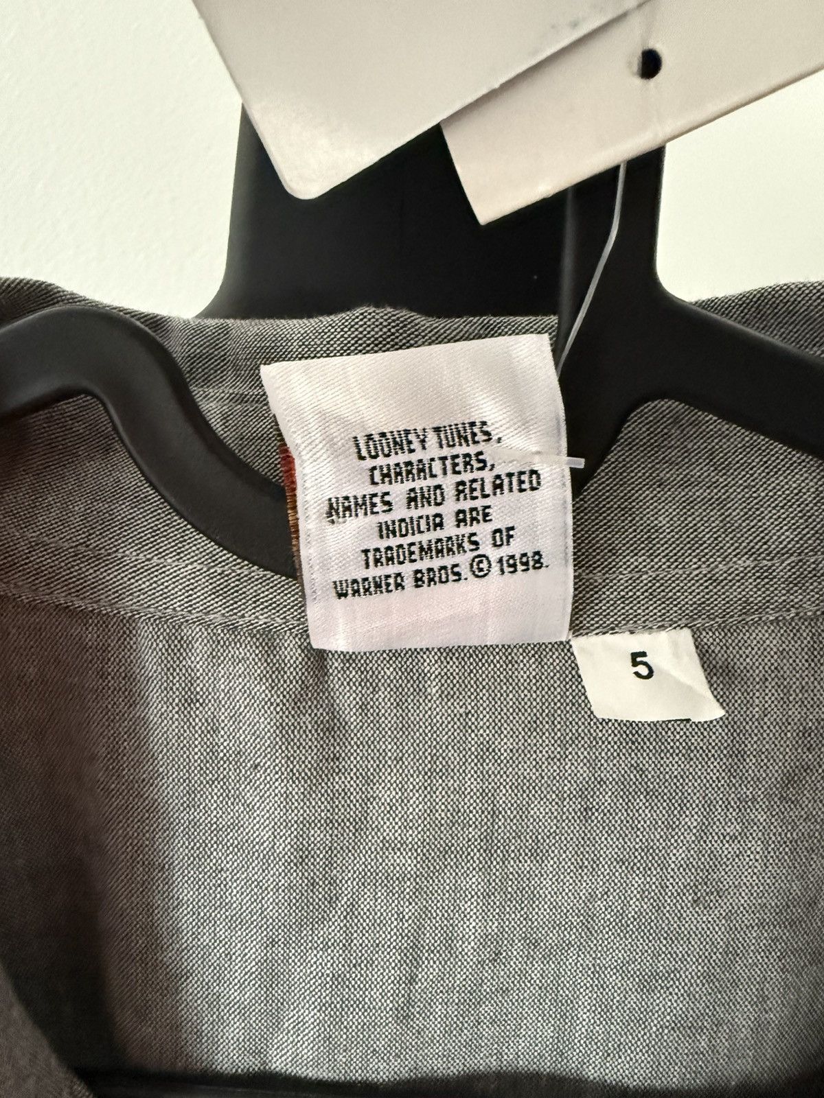 Warner Bros 90s Vintage gray Warner Bros Looney Tunes Taz shirt Size US XL / EU 56 / 4 - 7 Thumbnail