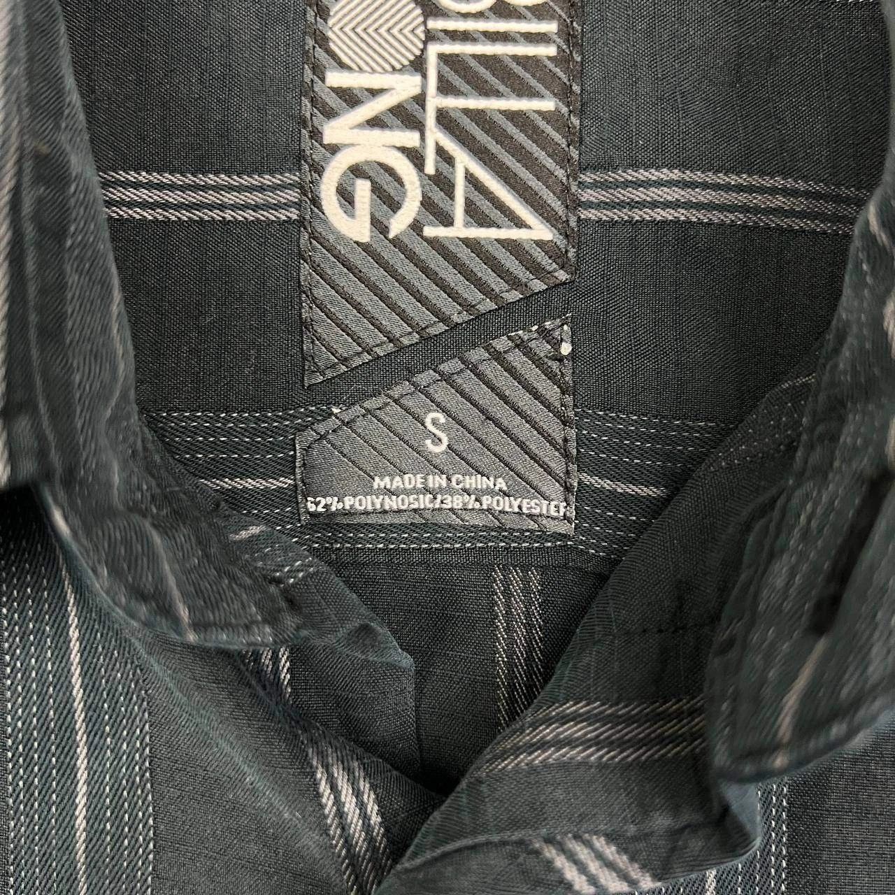 Billabong Billabong Button Up Shirt Men Vertical Striped Collared S Size US S / EU 44-46 / 1 - 7 Thumbnail
