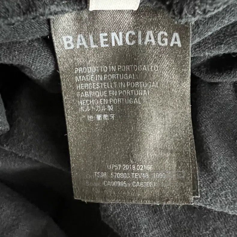 Balenciaga Balenciaga Black Lock扣Logo Chest Printed Short Sleeve T-Sh Size US S / EU 44-46 / 1 - 5 Thumbnail