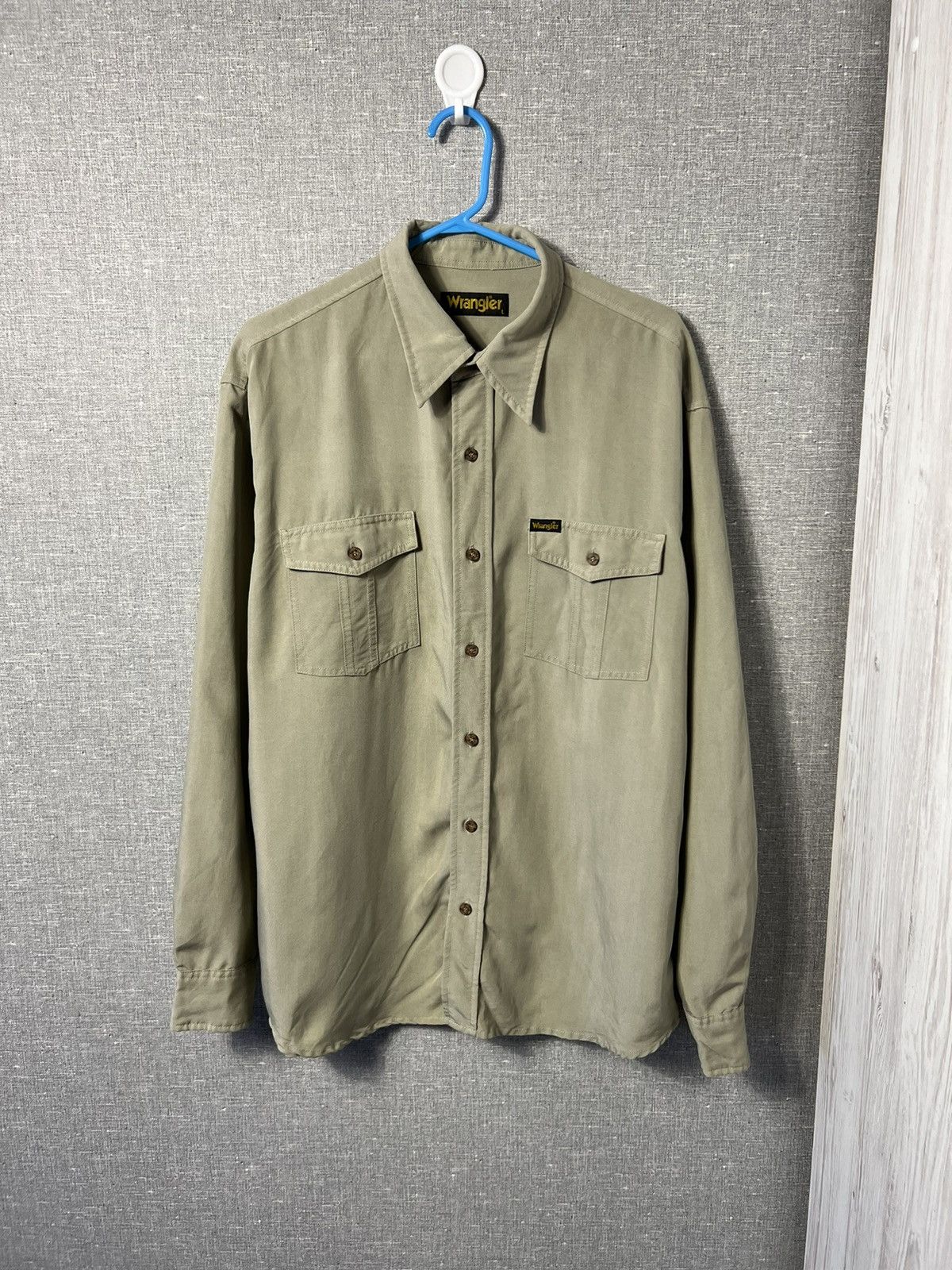 Vintage × Wrangler Vintage Wrangler Military Khaki Long Sleeve Button Up Shirt Size US L / EU 52-54 / 3 - 1 Thumbnail