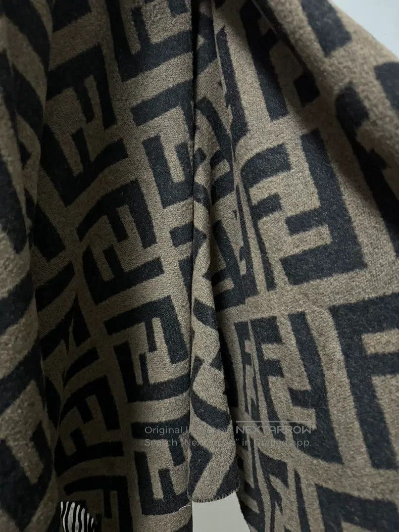 Fendi Fendi size 140*150 cm Cape Wool and Cashmere Shawl Size ONE SIZE - 5 Thumbnail